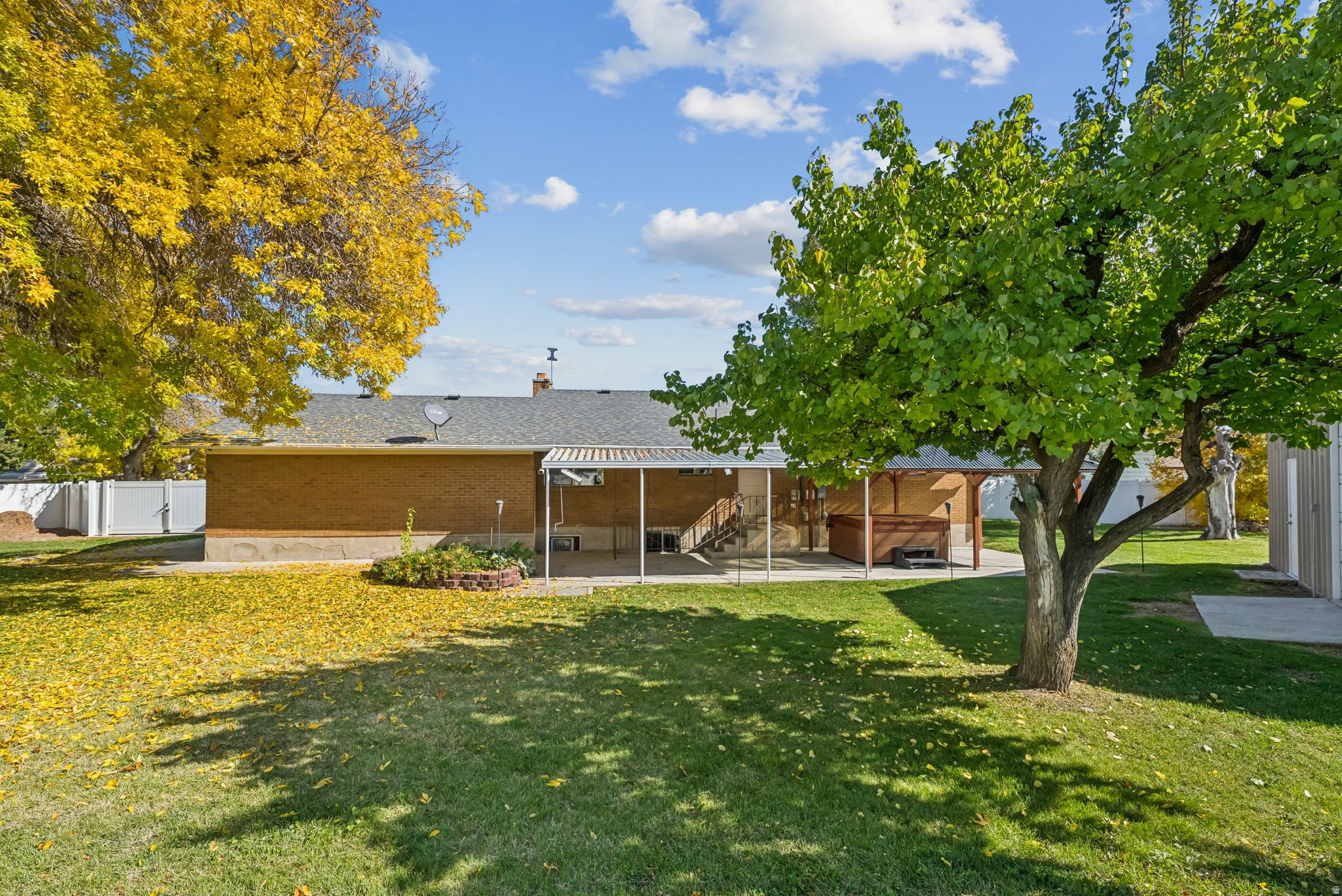 MEADOWS - Residential