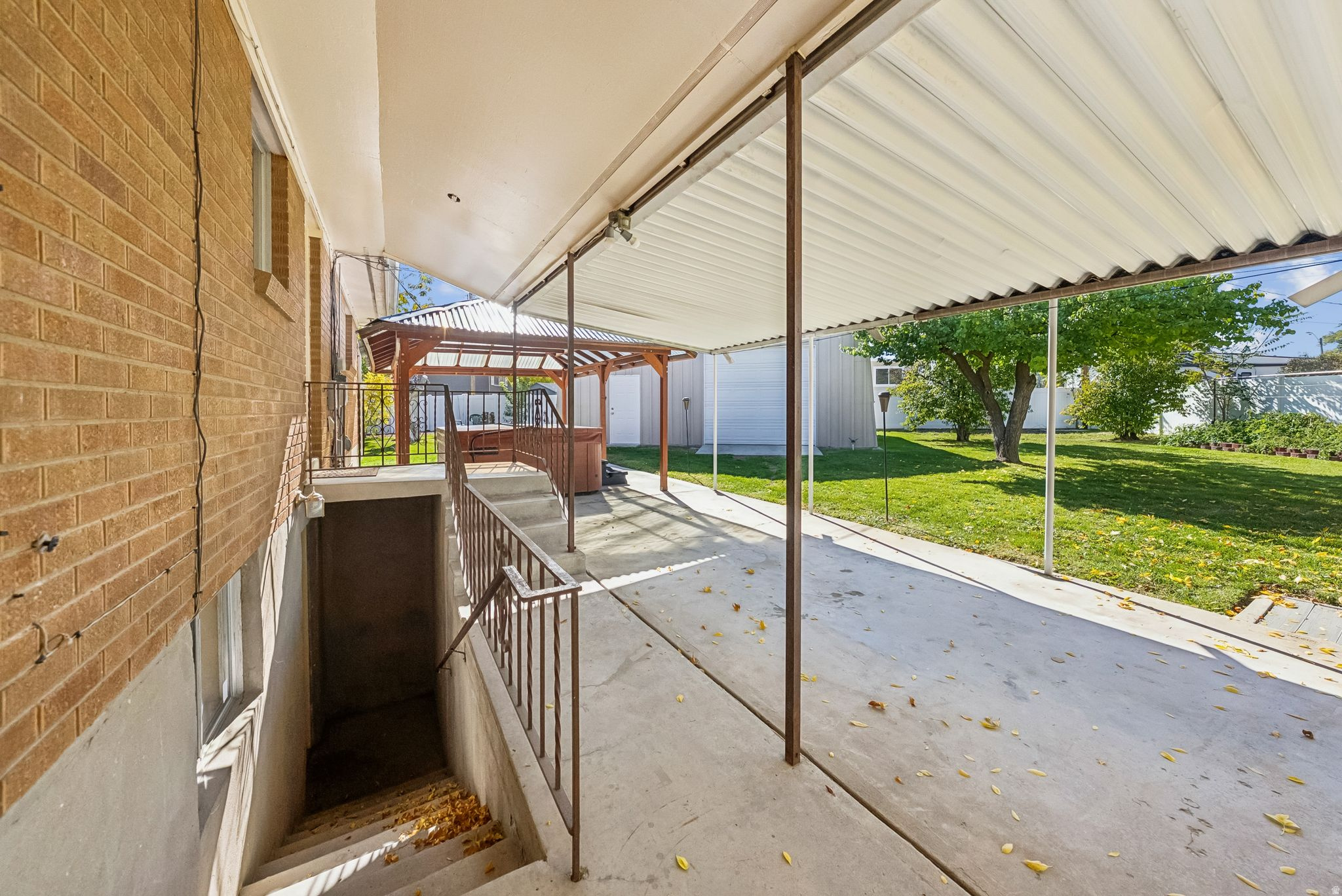 MEADOWS - Residential