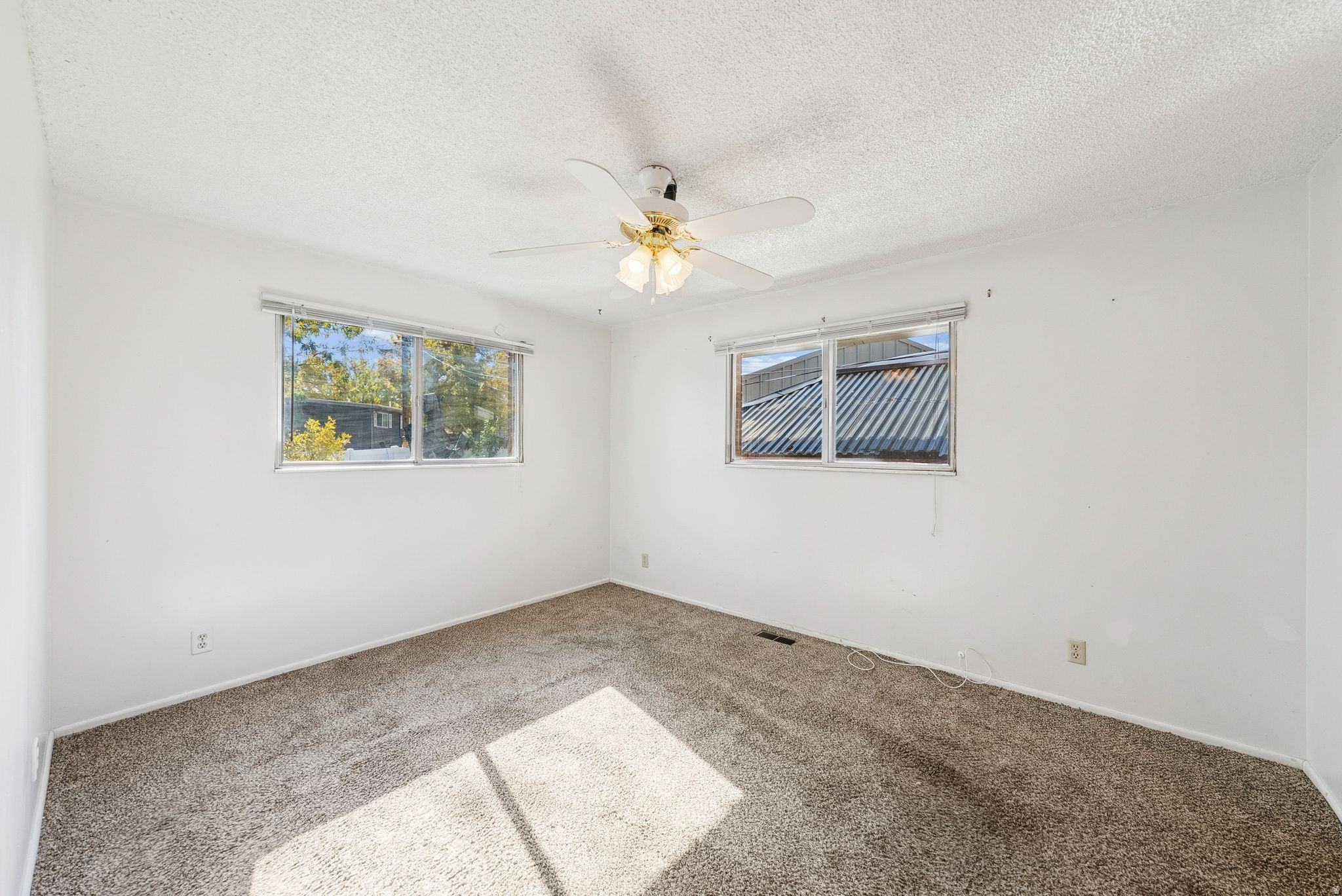 MEADOWS - Residential