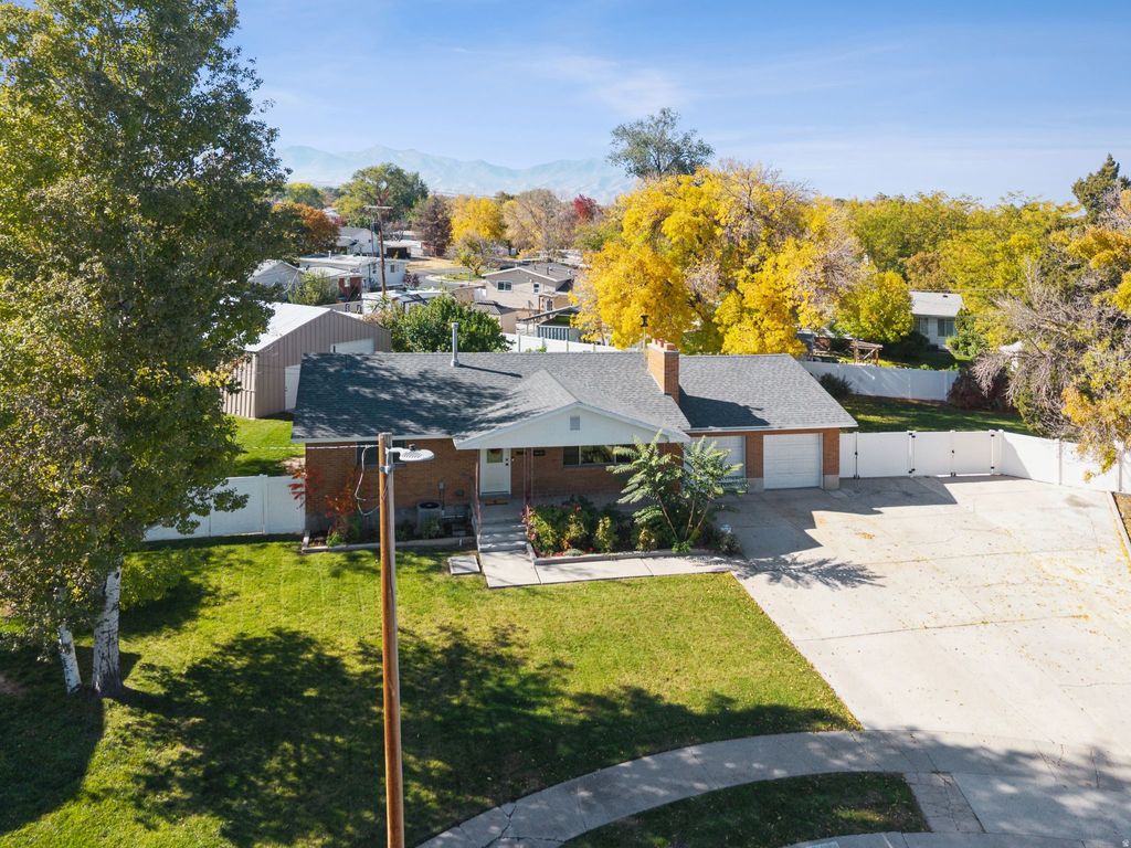 Photo of 3896 S CAMPFIRE CIR W, West Valley City, UT 84119 (MLS # 2128350)