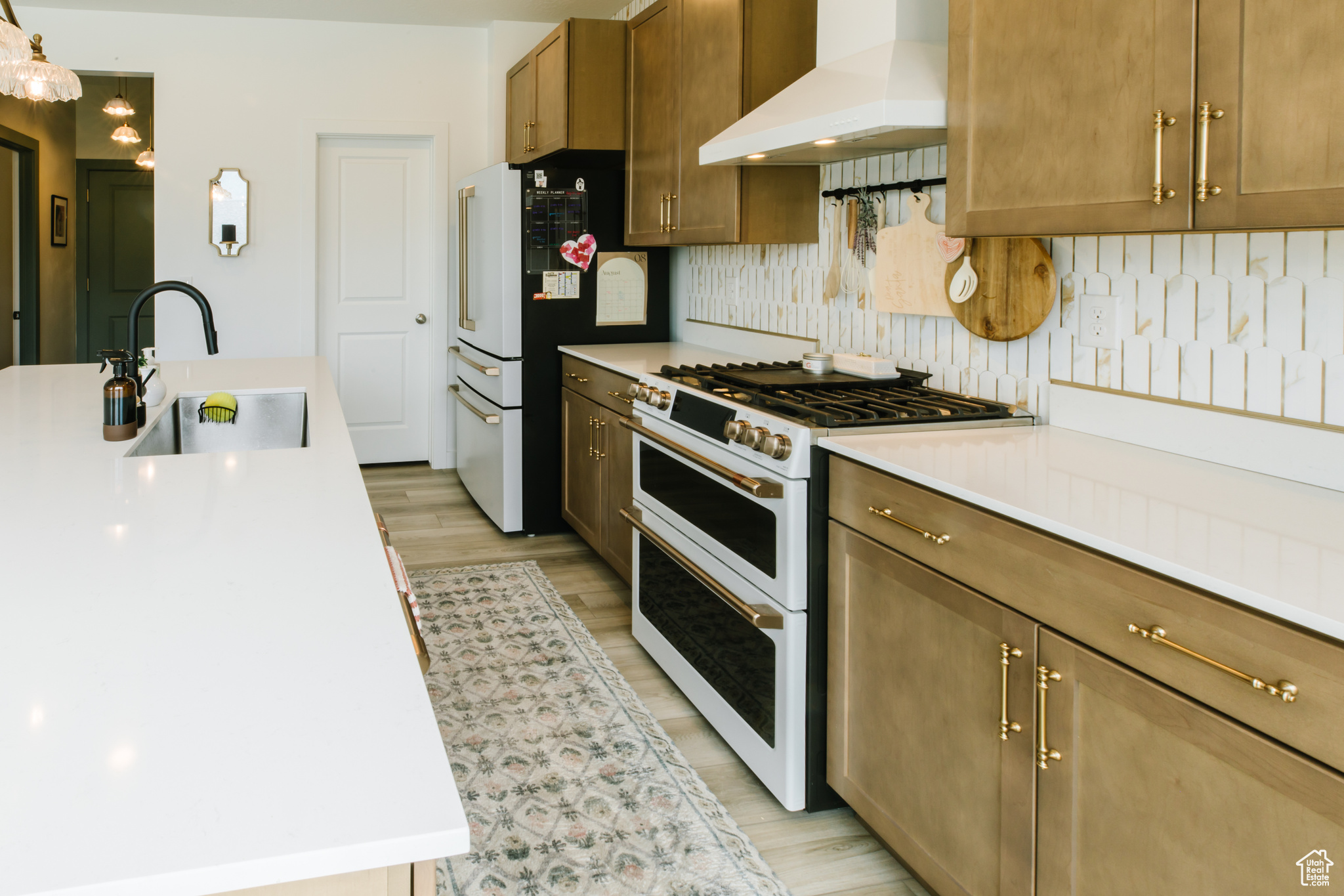 MAPLETON HEIGHTS - Residential