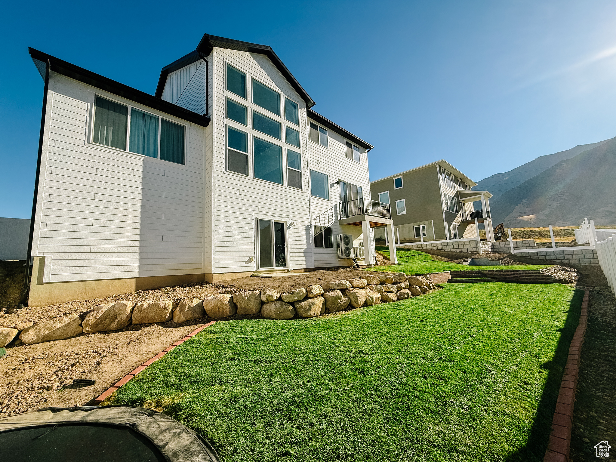 MAPLETON HEIGHTS - Residential