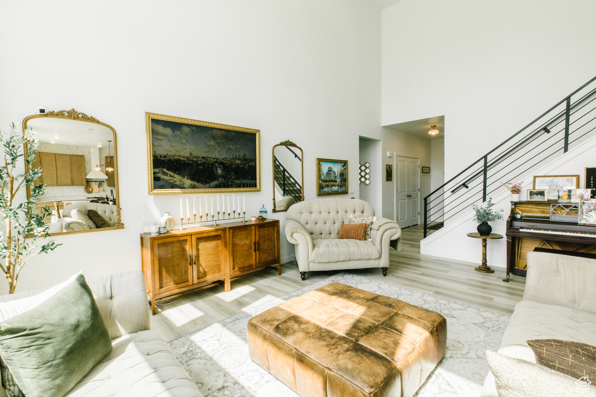 MAPLETON HEIGHTS - Residential