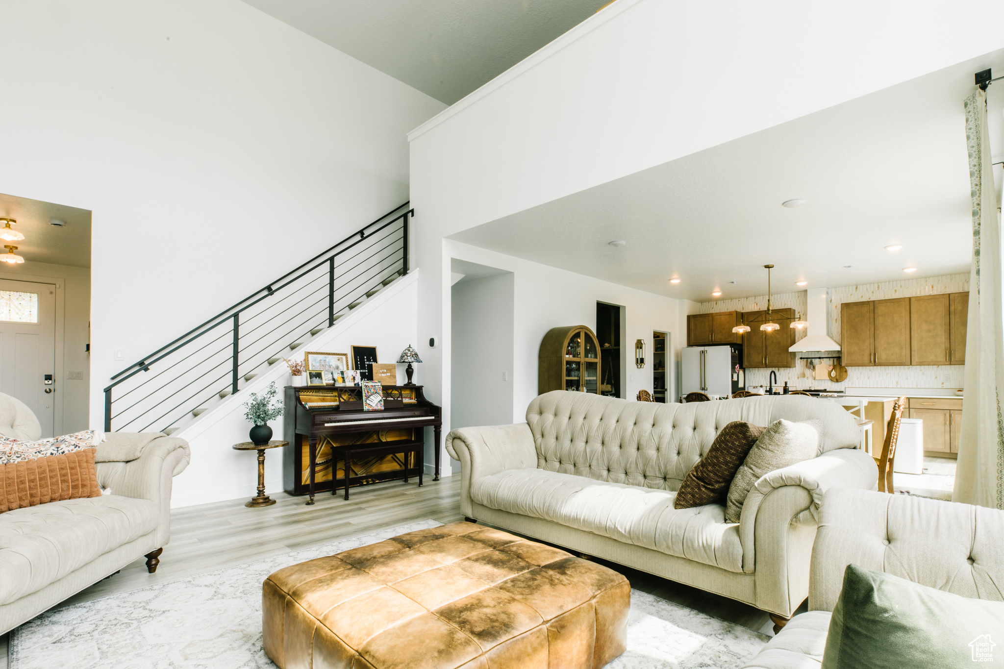 MAPLETON HEIGHTS - Residential
