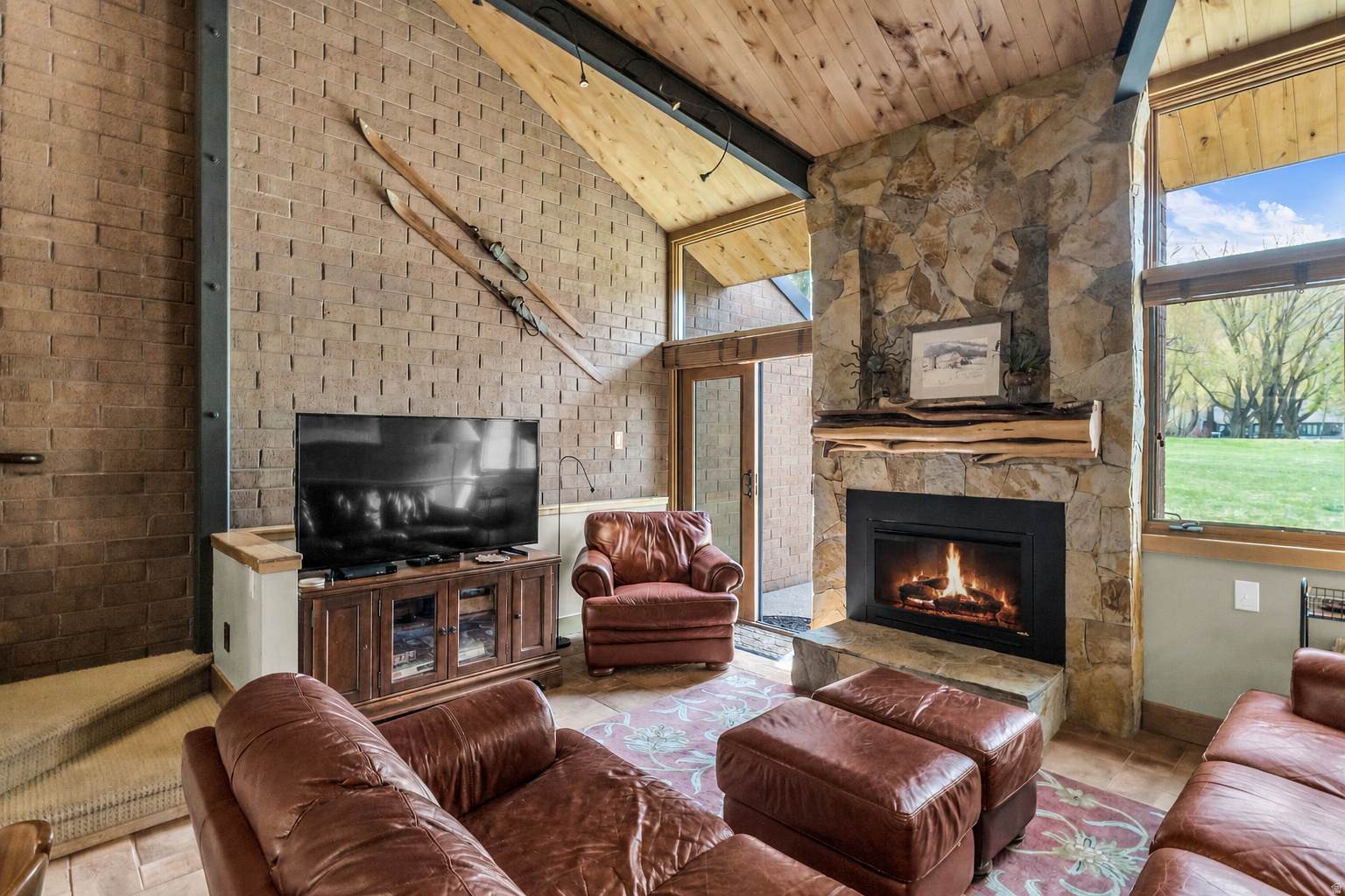 PARK AVENUE CONDOMINIUMS - Residential