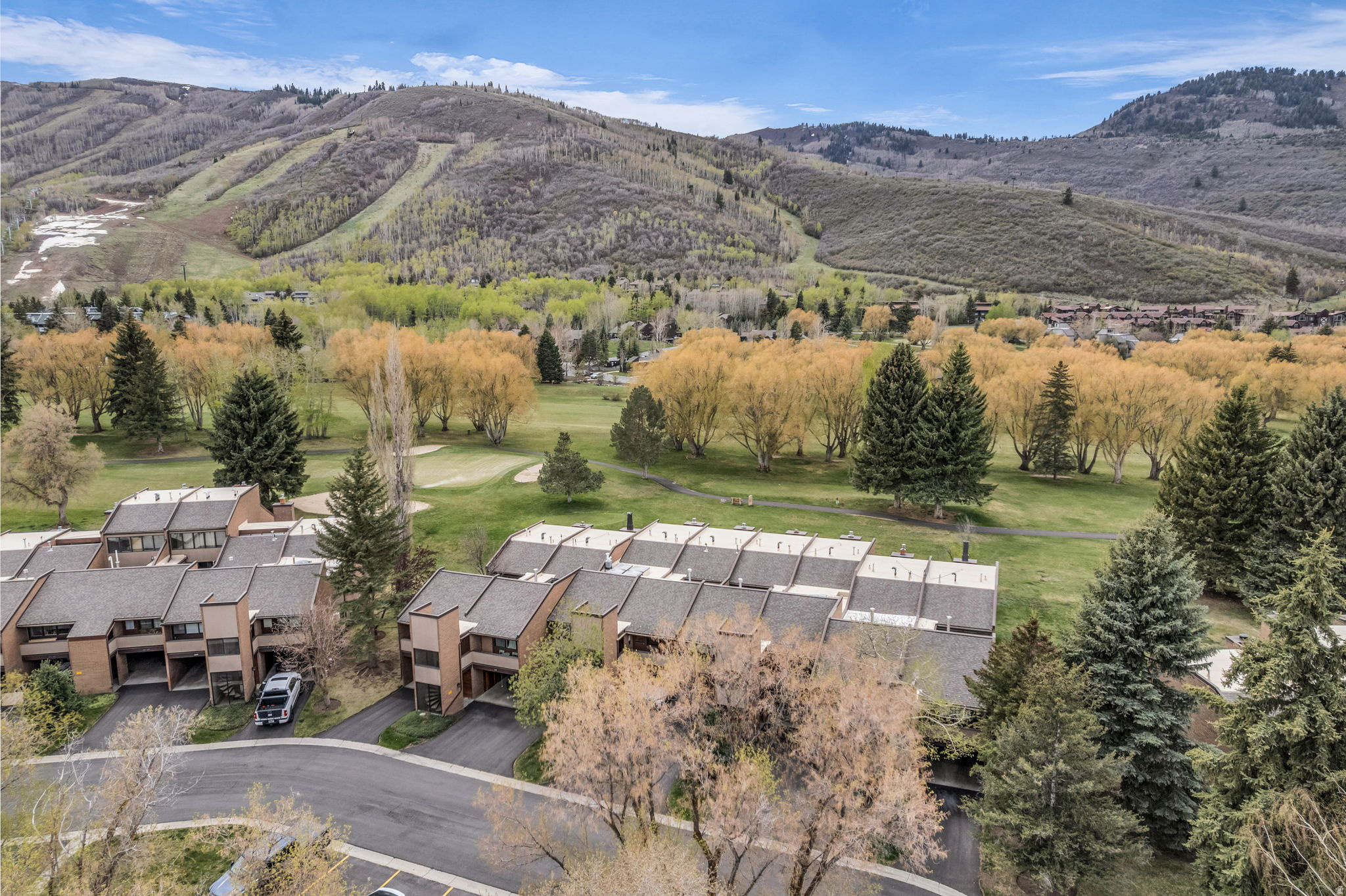 PARK AVENUE CONDOMINIUMS - Residential