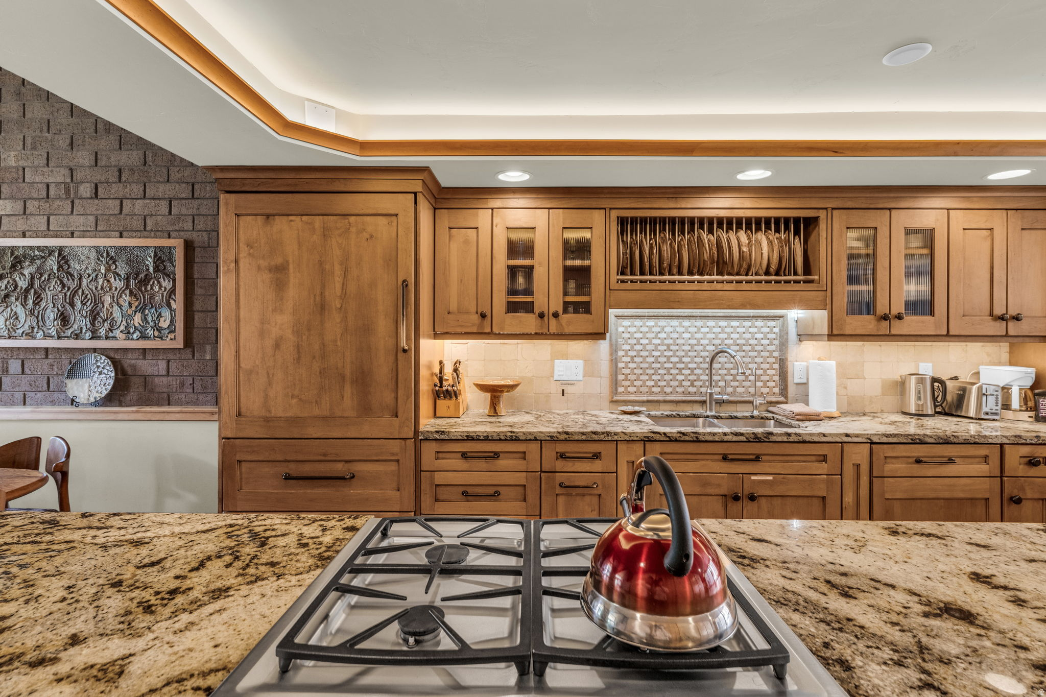 PARK AVENUE CONDOMINIUMS - Residential