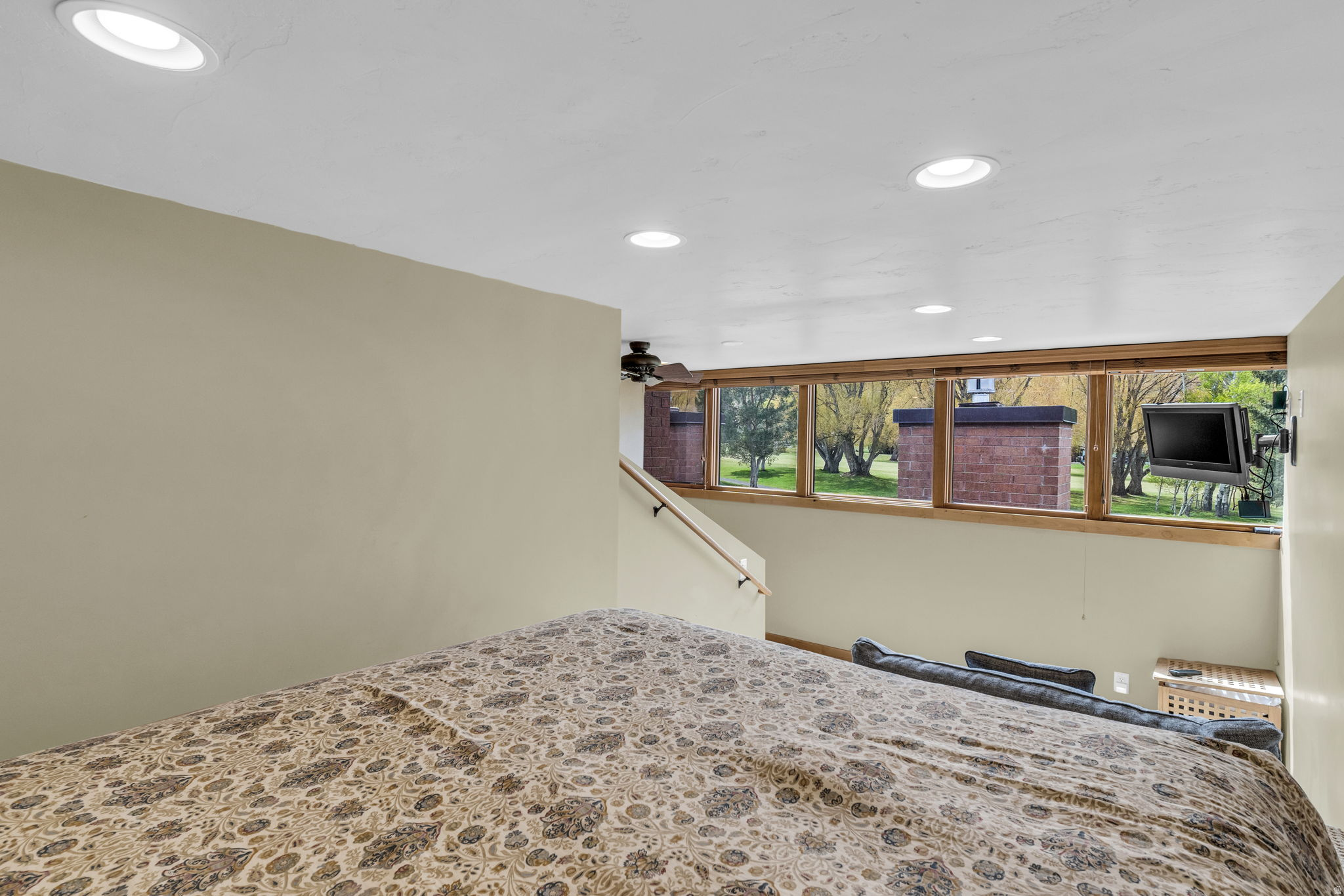 PARK AVENUE CONDOMINIUMS - Residential