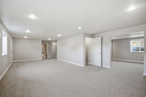 Tiny photo for 1242 S 1700 W, Syracuse, UT 84075 (MLS # 2126673)