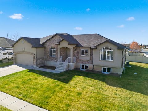 Tiny photo for 1242 S 1700 W, Syracuse, UT 84075 (MLS # 2126673)