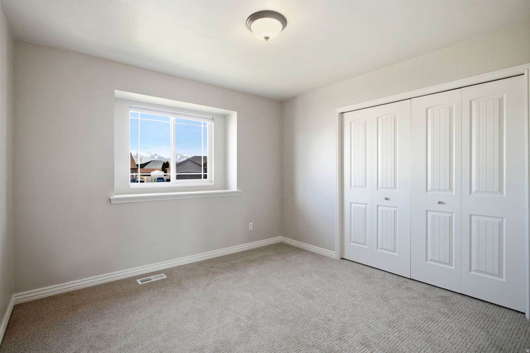 VILLAGE COTTAGES - Residential