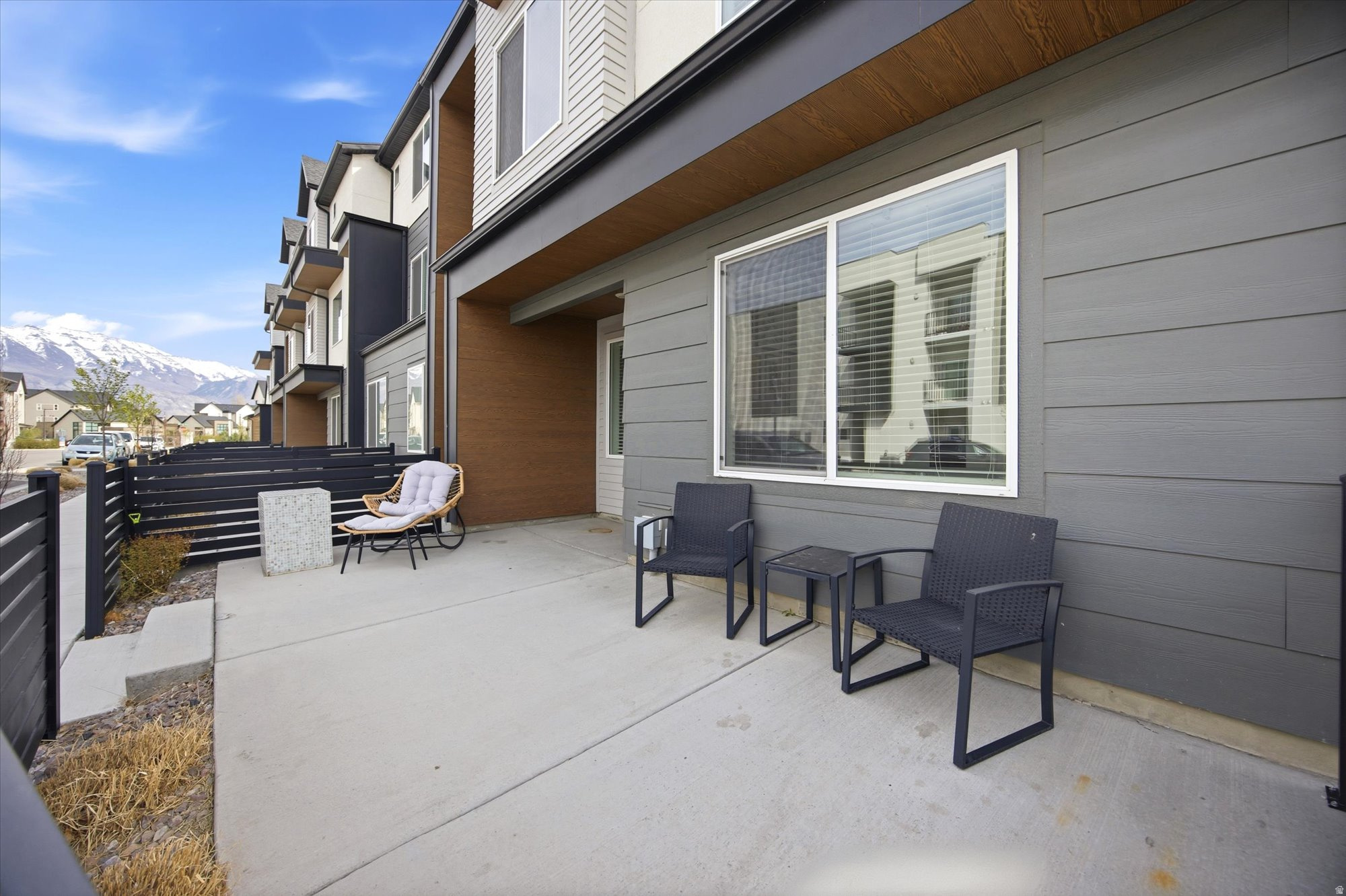 EDGEWATER TOWNHOMES - Residential