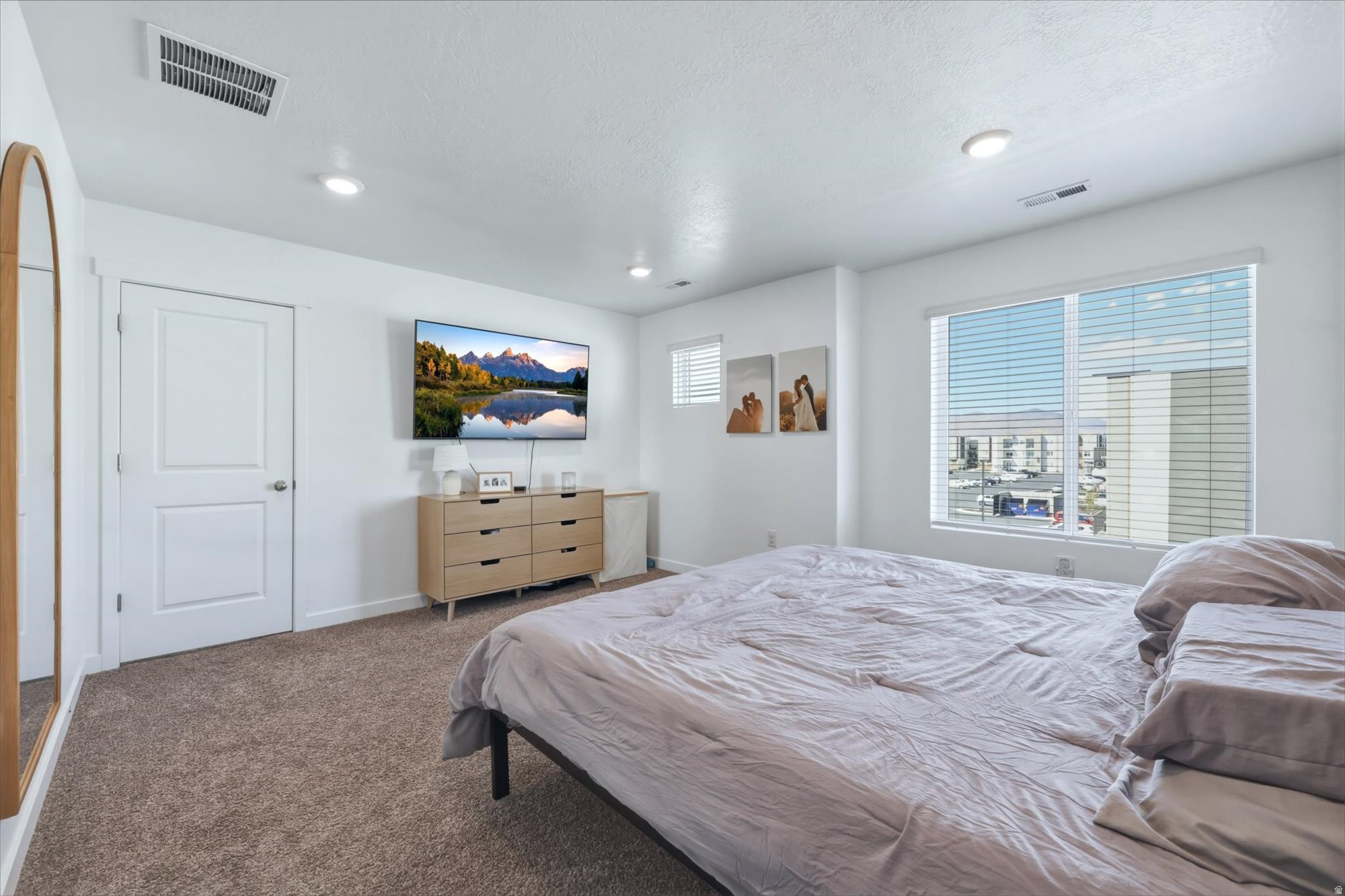 EDGEWATER TOWNHOMES - Residential