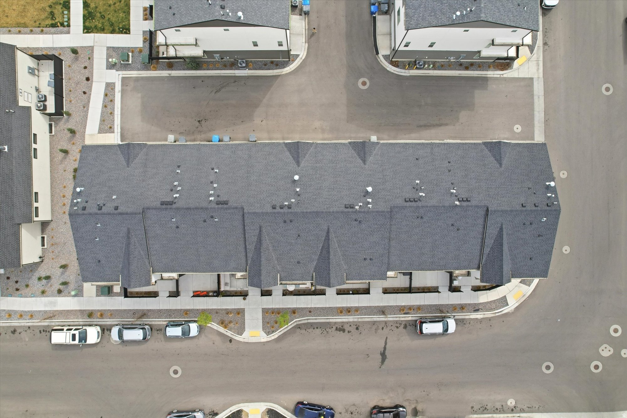 EDGEWATER TOWNHOMES - Residential