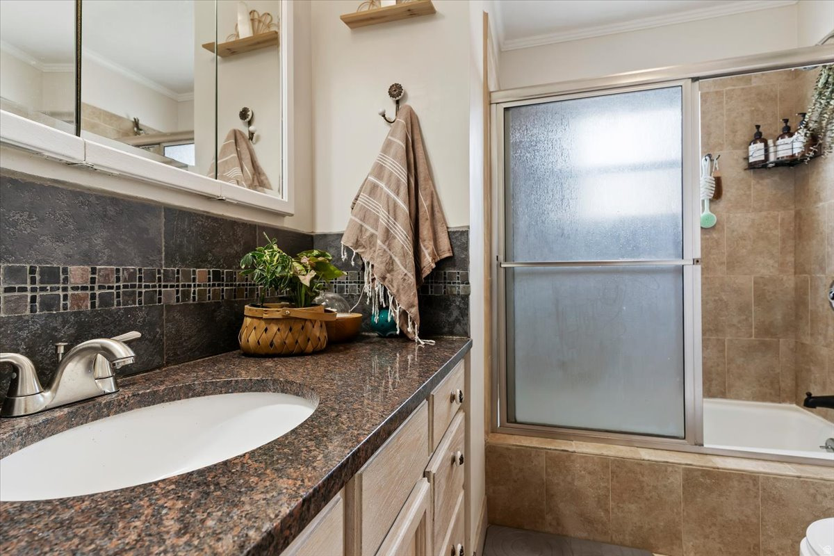 OAK RIDGE ACRES - Residential