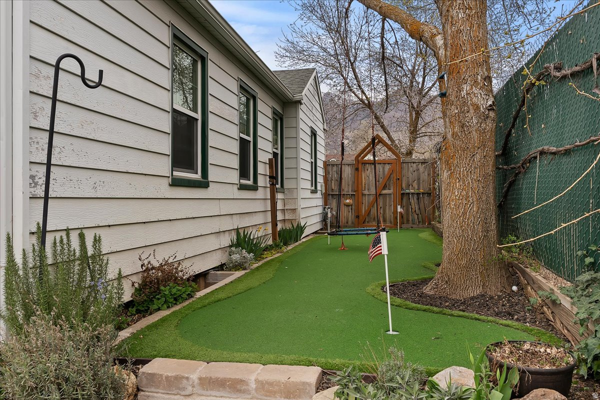 OAK RIDGE ACRES - Residential