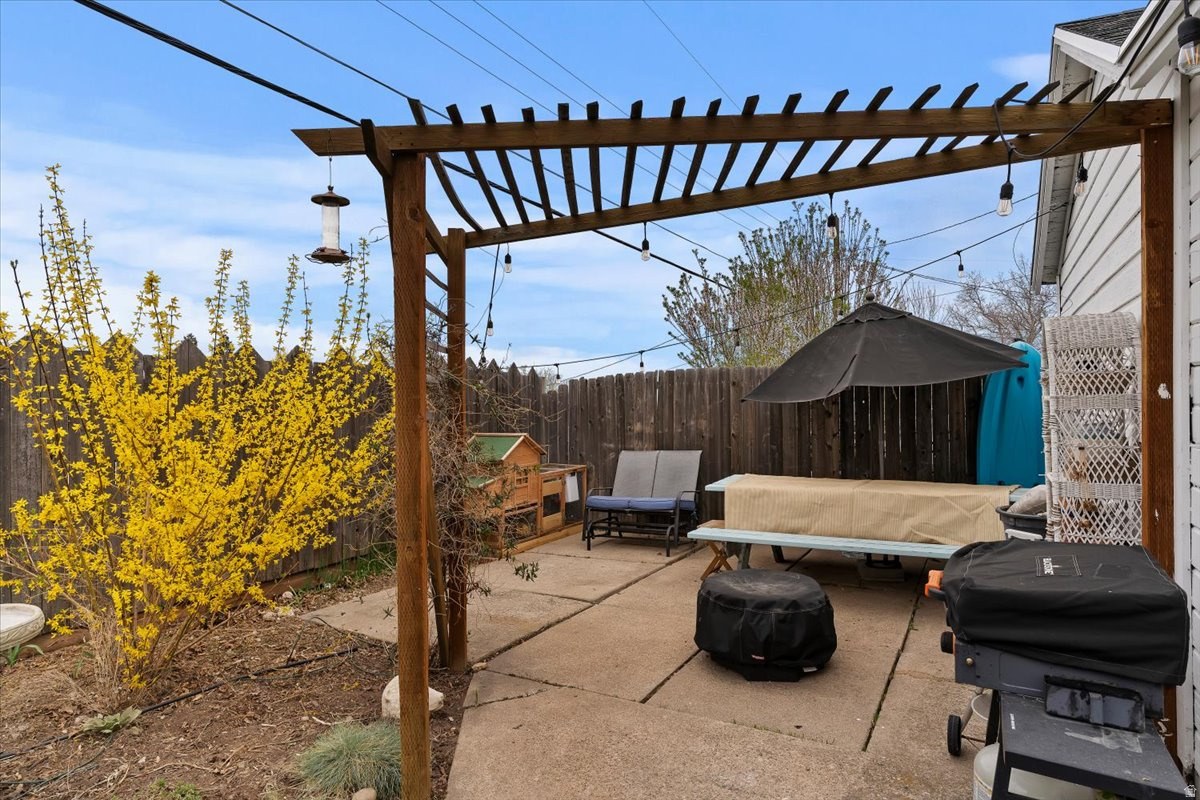 OAK RIDGE ACRES - Residential