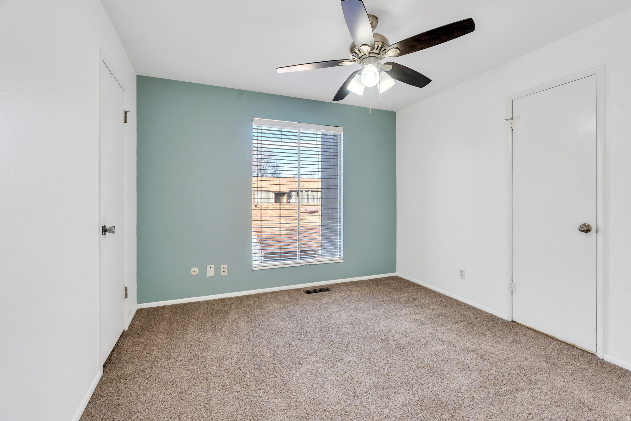 WILLOWS CONDM - Residential