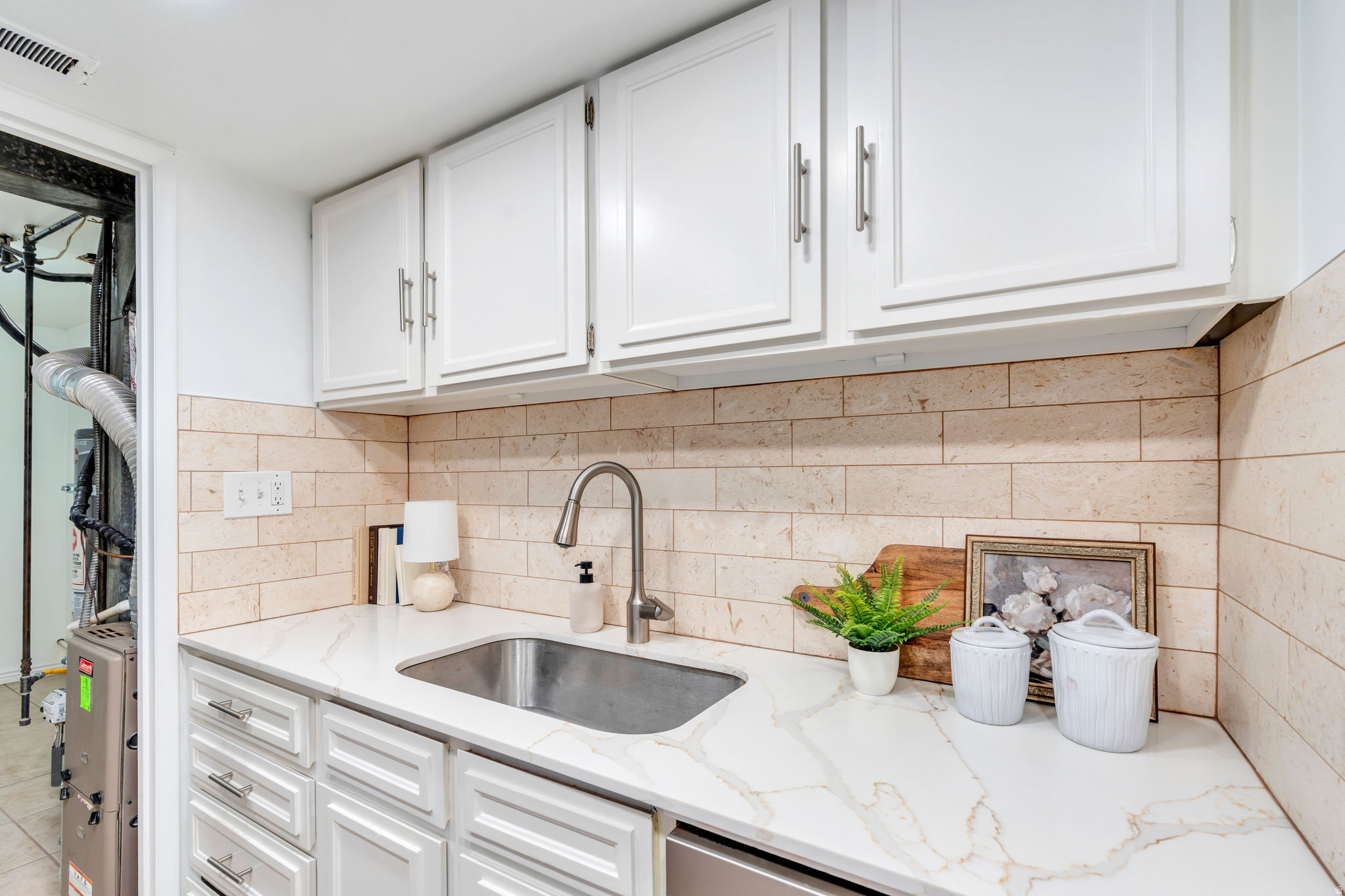 WILLOWS CONDM - Residential