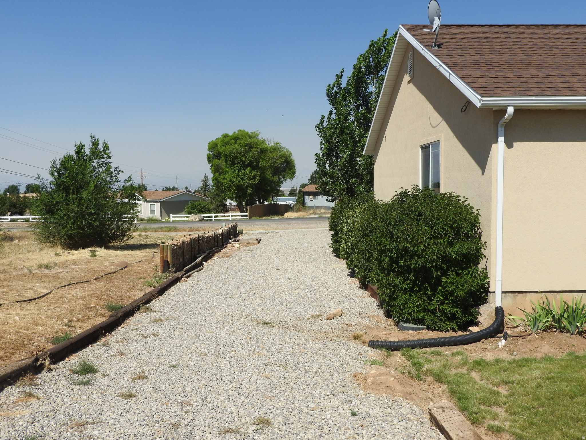 COUNTRY ROAD HAVEN - Residential