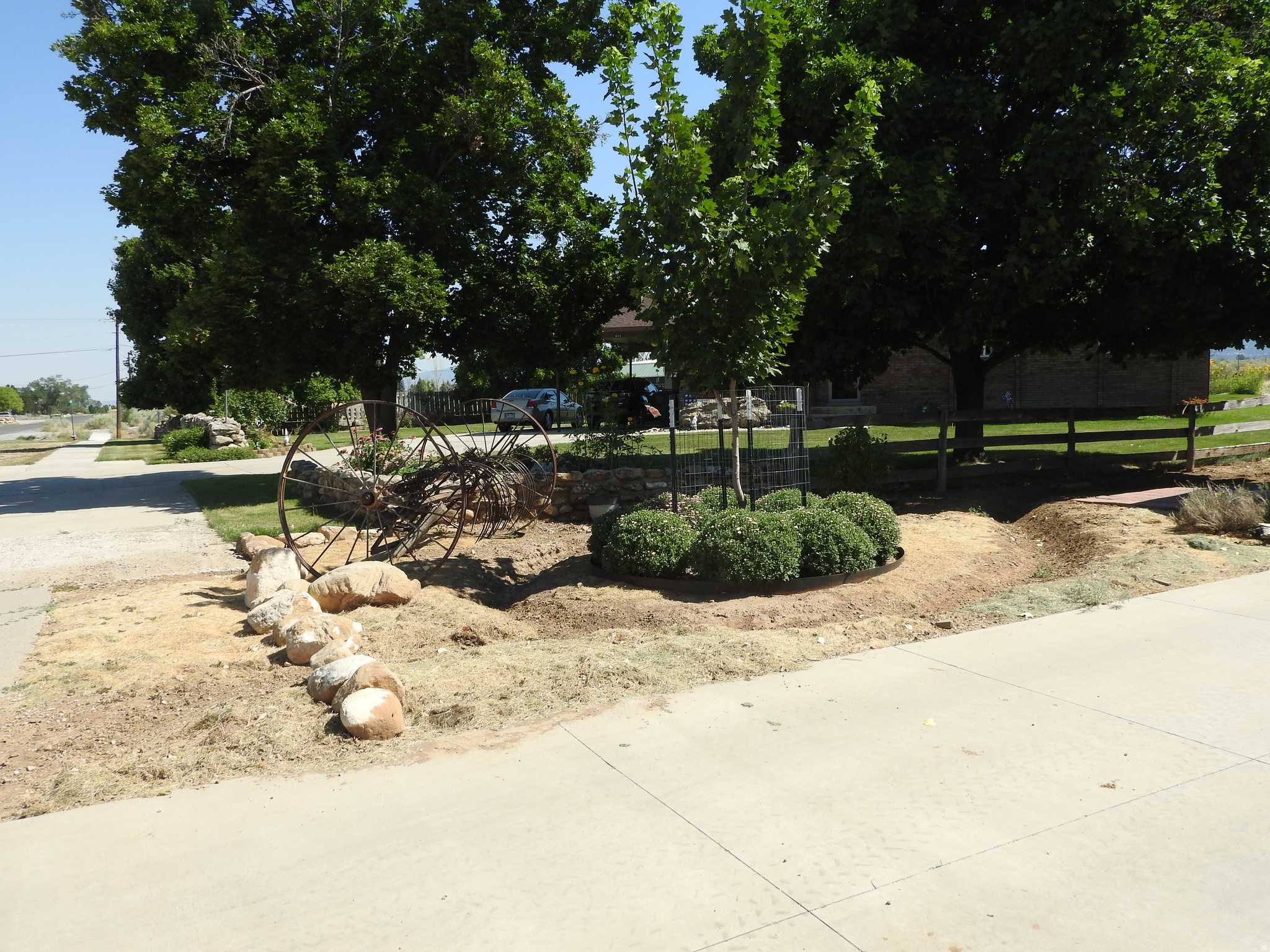 COUNTRY ROAD HAVEN - Residential