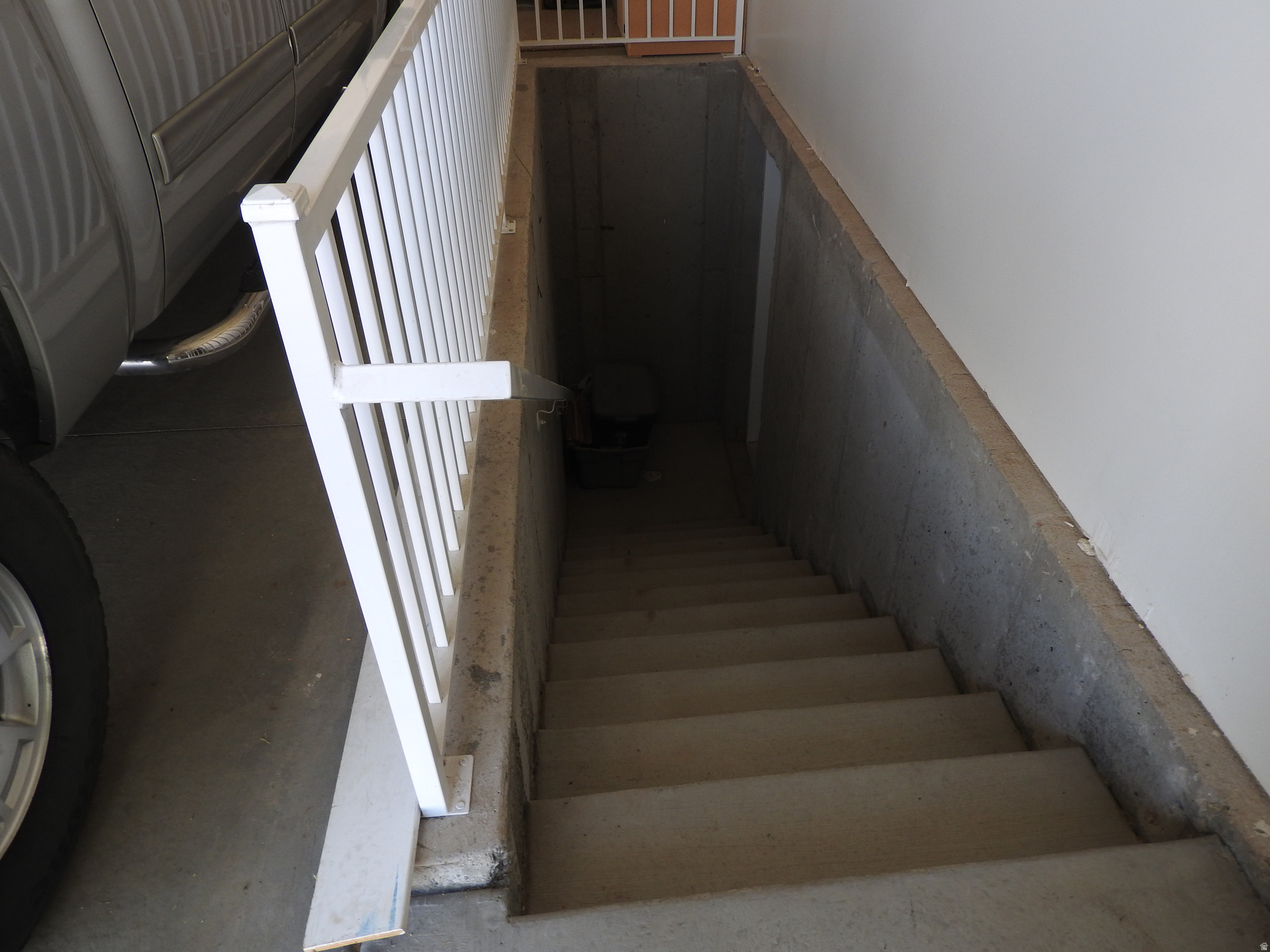 COUNTRY ROAD HAVEN - Residential