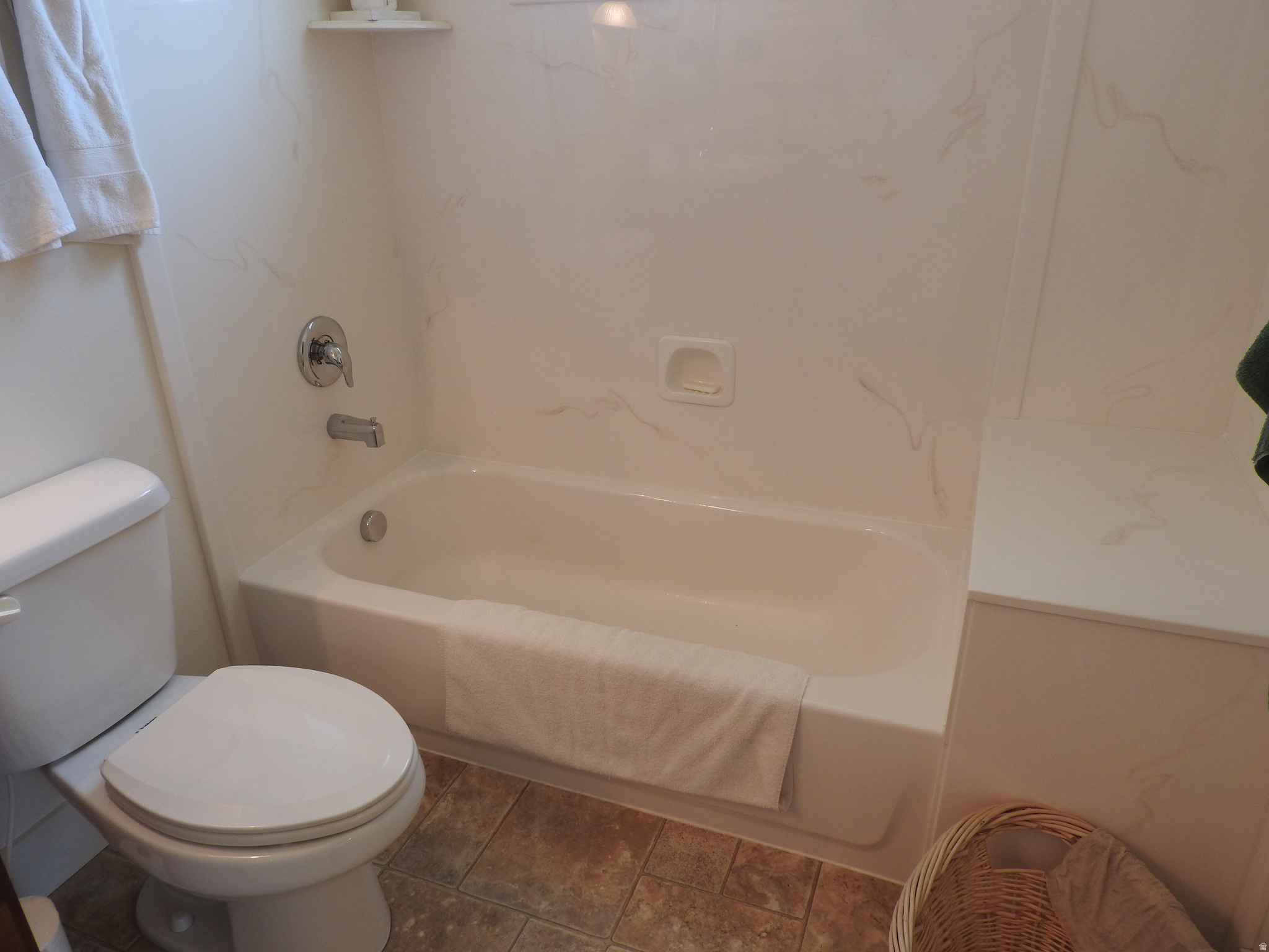 COUNTRY ROAD HAVEN - Residential