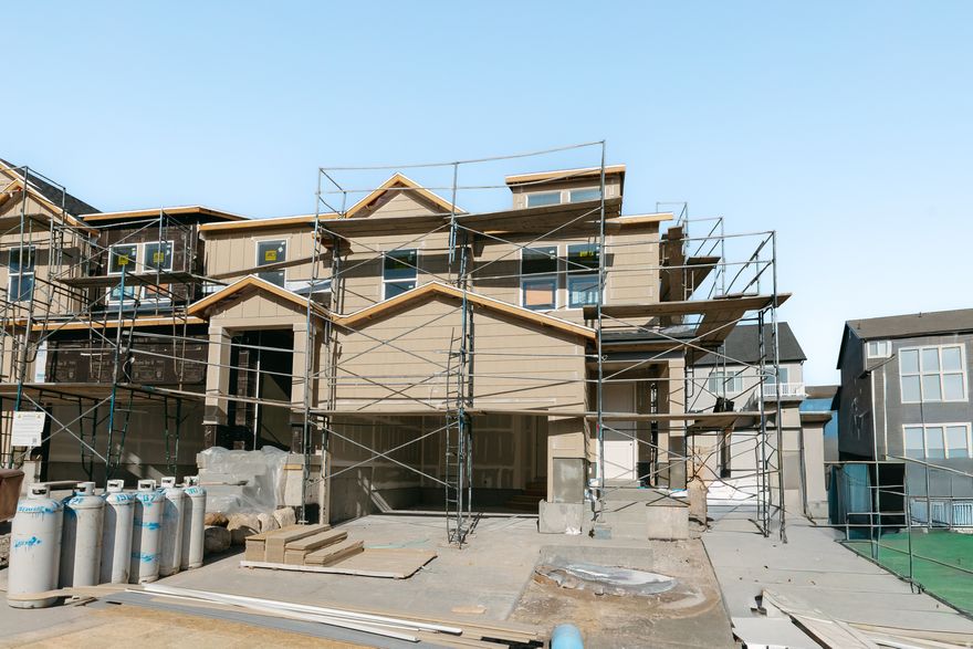 Discover the perfect mix of comfort and convenience with your new townhome at Ridgehorne! This up-and-coming community is part of the beautiful Mt. Saratoga master plan, featuring parks, trails, and expansive open spaces. You'll love the added amenities, including a clubhouse, pool, basketball court, bark park, playgrounds, and more! Plus, Ridgehorne offers easy access to Utah Lake, The Ranches Golf Club, local shopping and dining, and Pioneer Crossing for a smooth commute. Reach out today to learn more or schedule your visit!