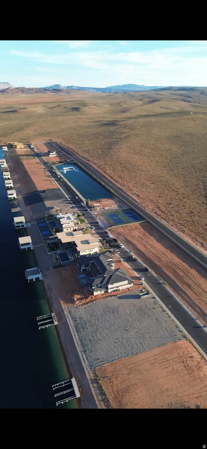 SOUTHERN SHORES - Land