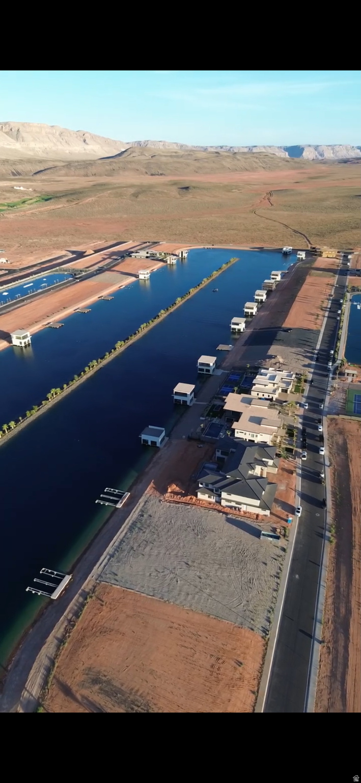 SOUTHERN SHORES - Land