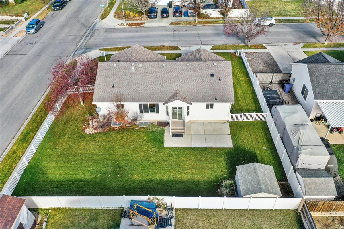 MAPLE MEADOWS - Residential