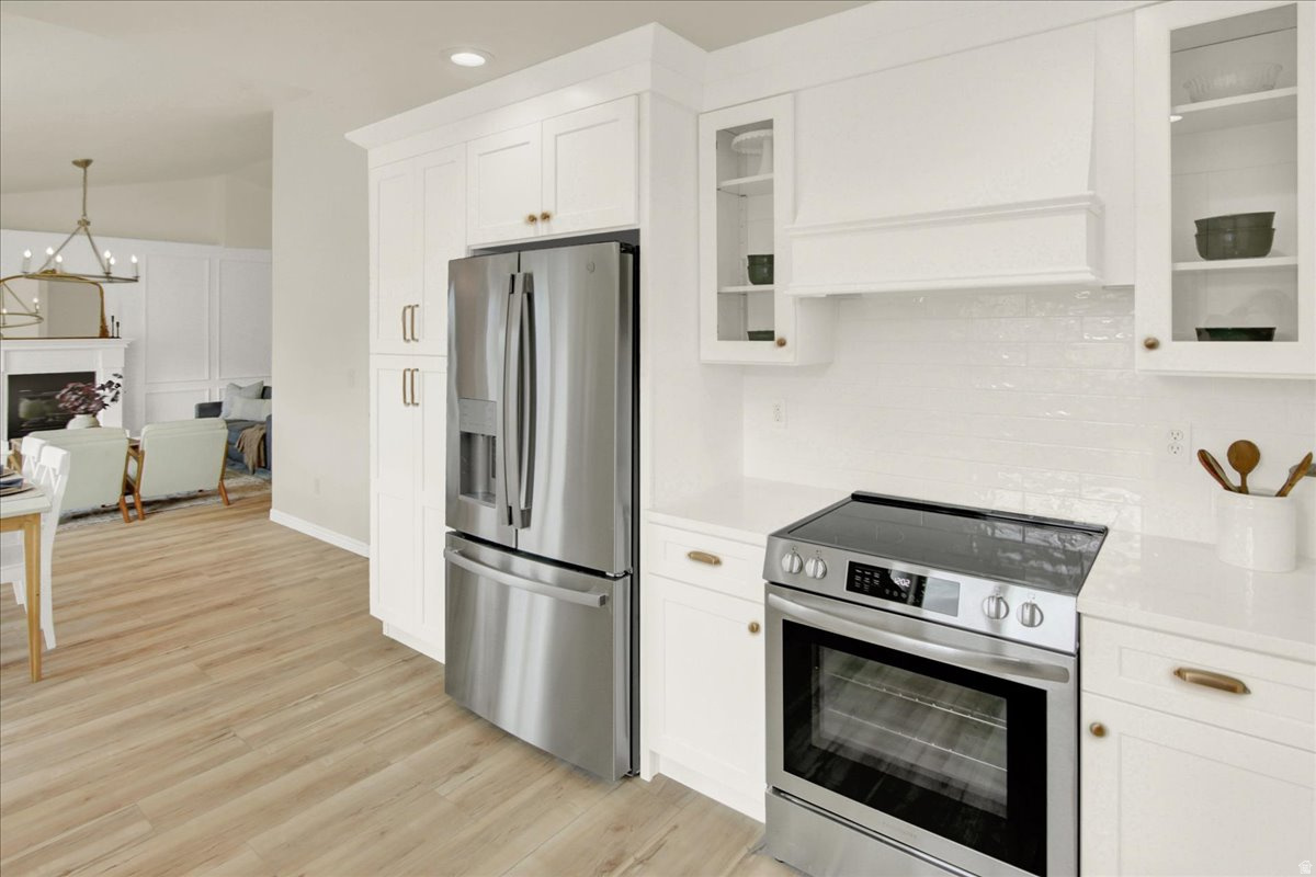 MAPLE MEADOWS - Residential