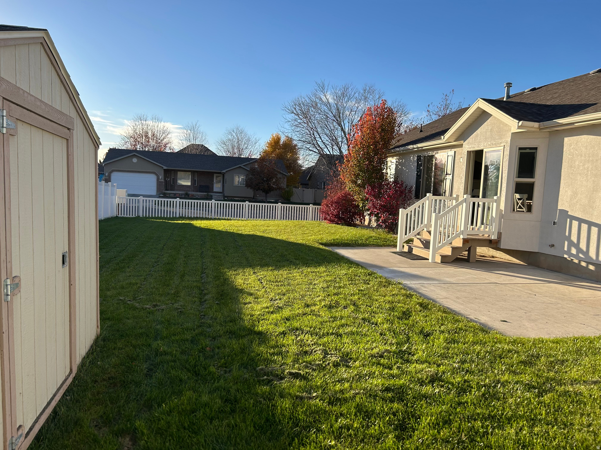 MAPLE MEADOWS - Residential