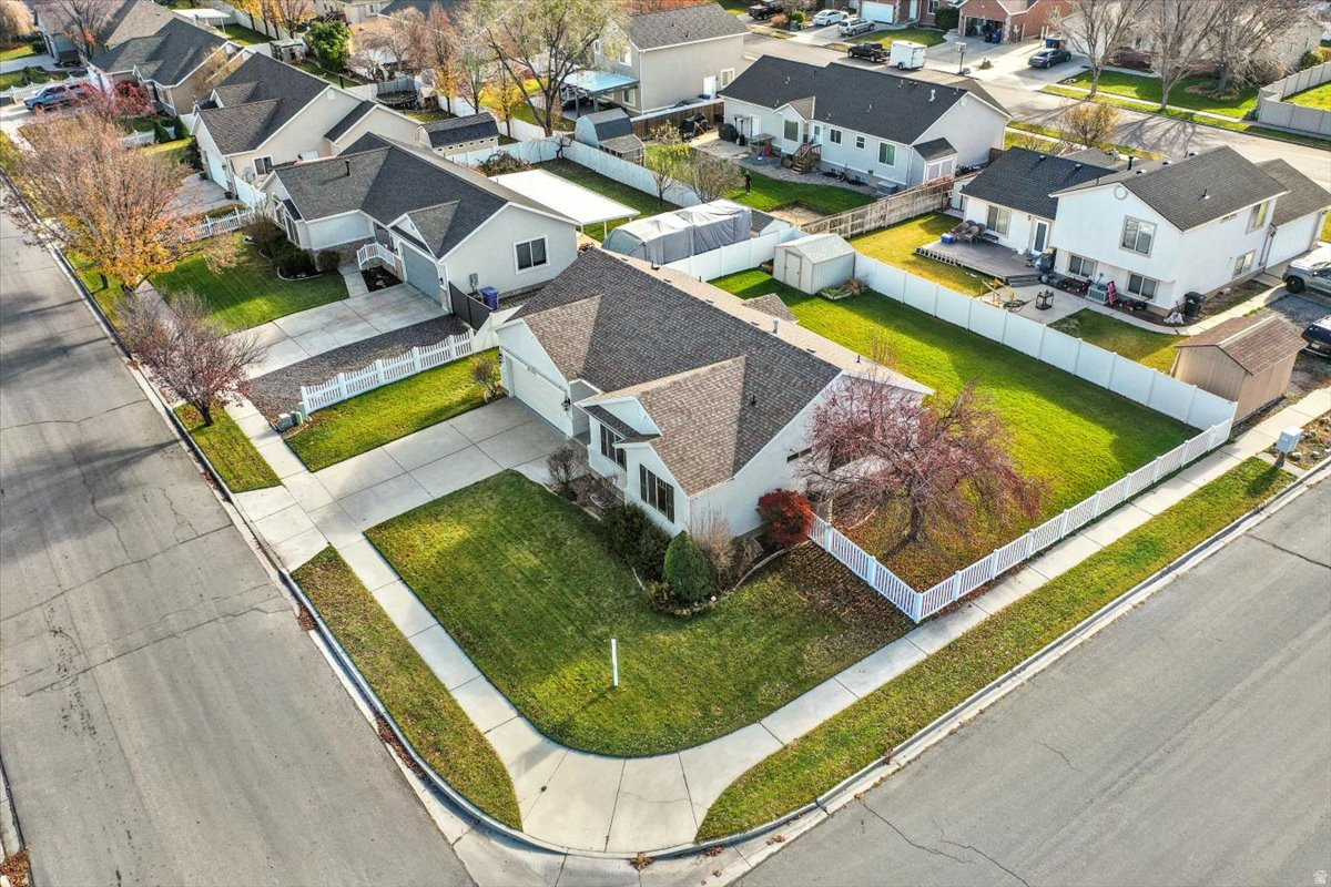 MAPLE MEADOWS - Residential