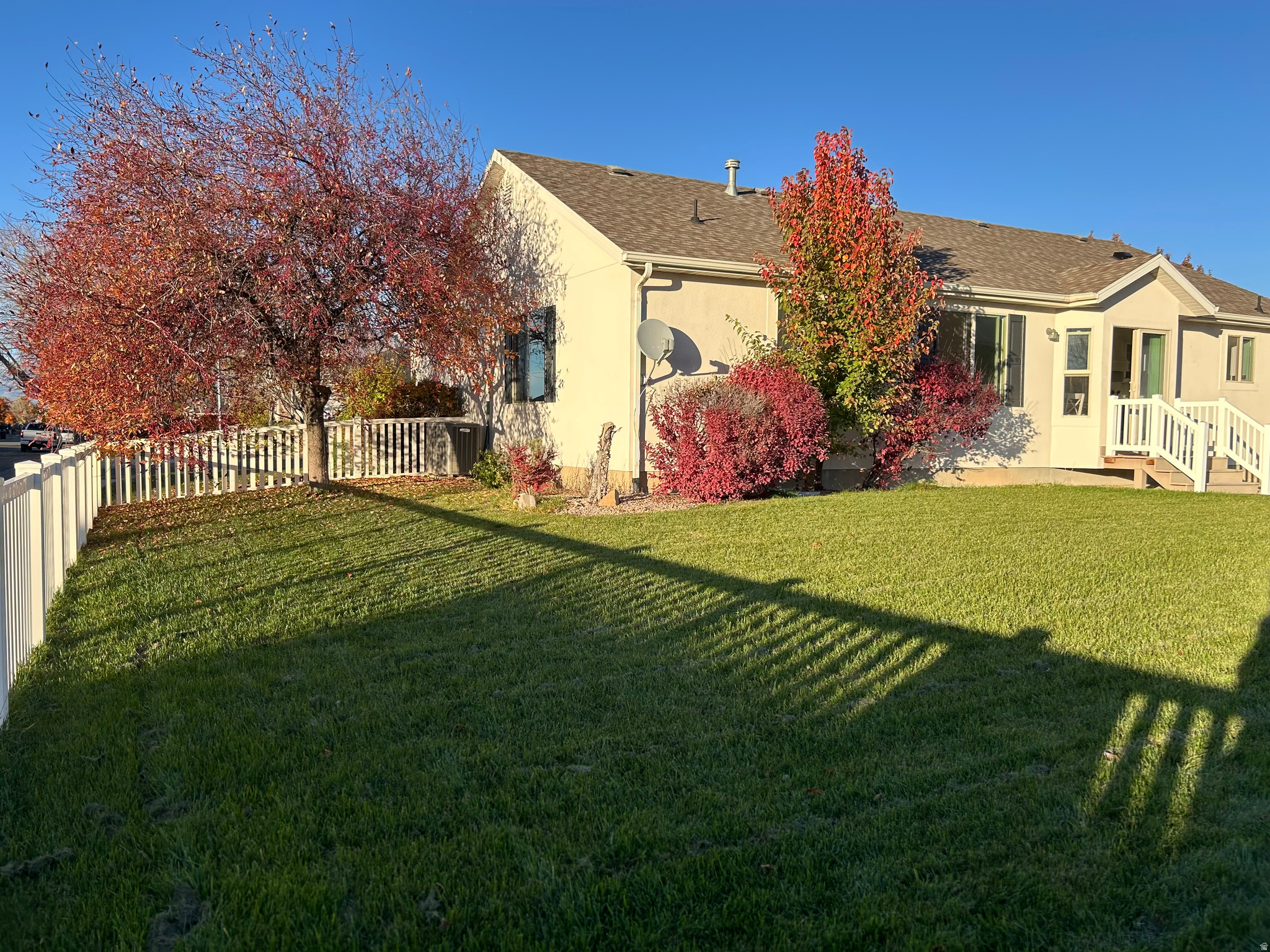 MAPLE MEADOWS - Residential