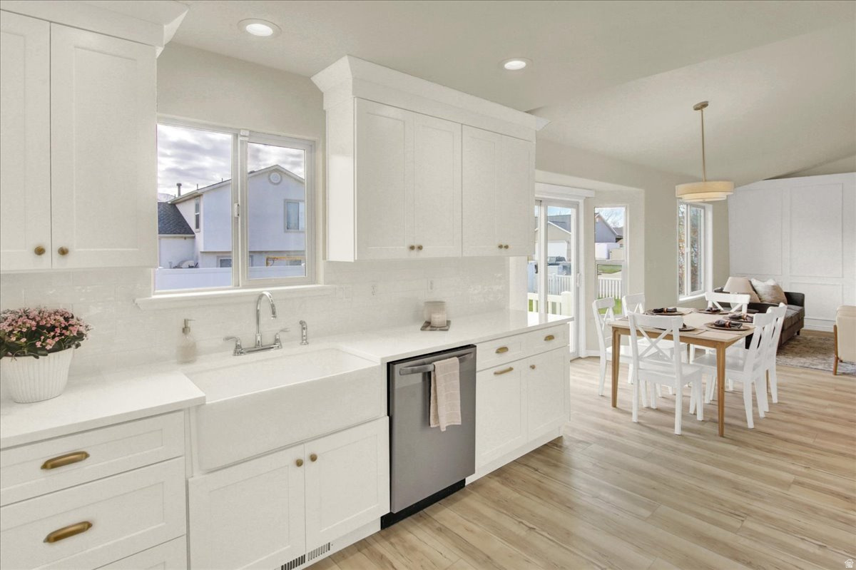 MAPLE MEADOWS - Residential