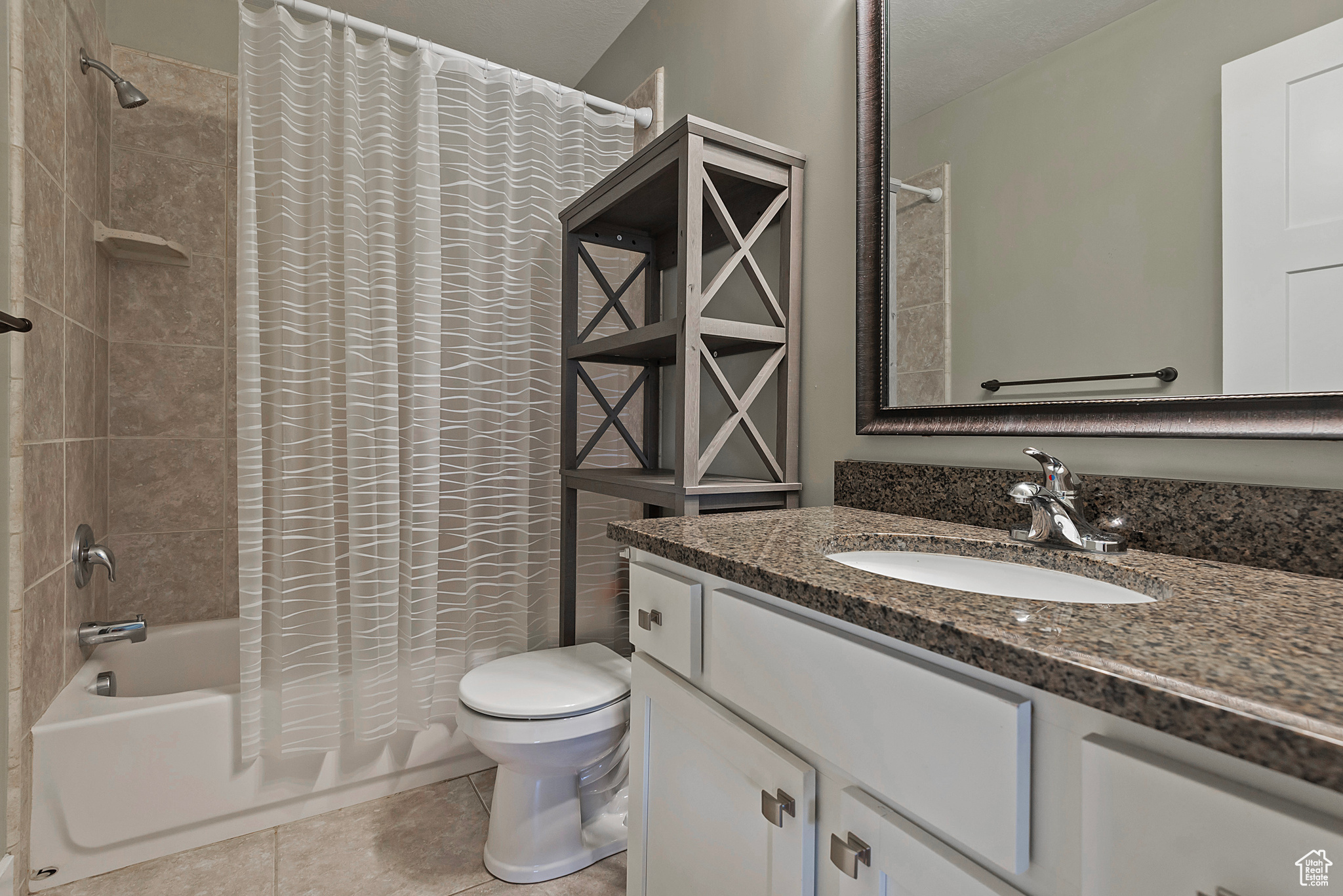 THANKSGIVING MEADOWS - Residential