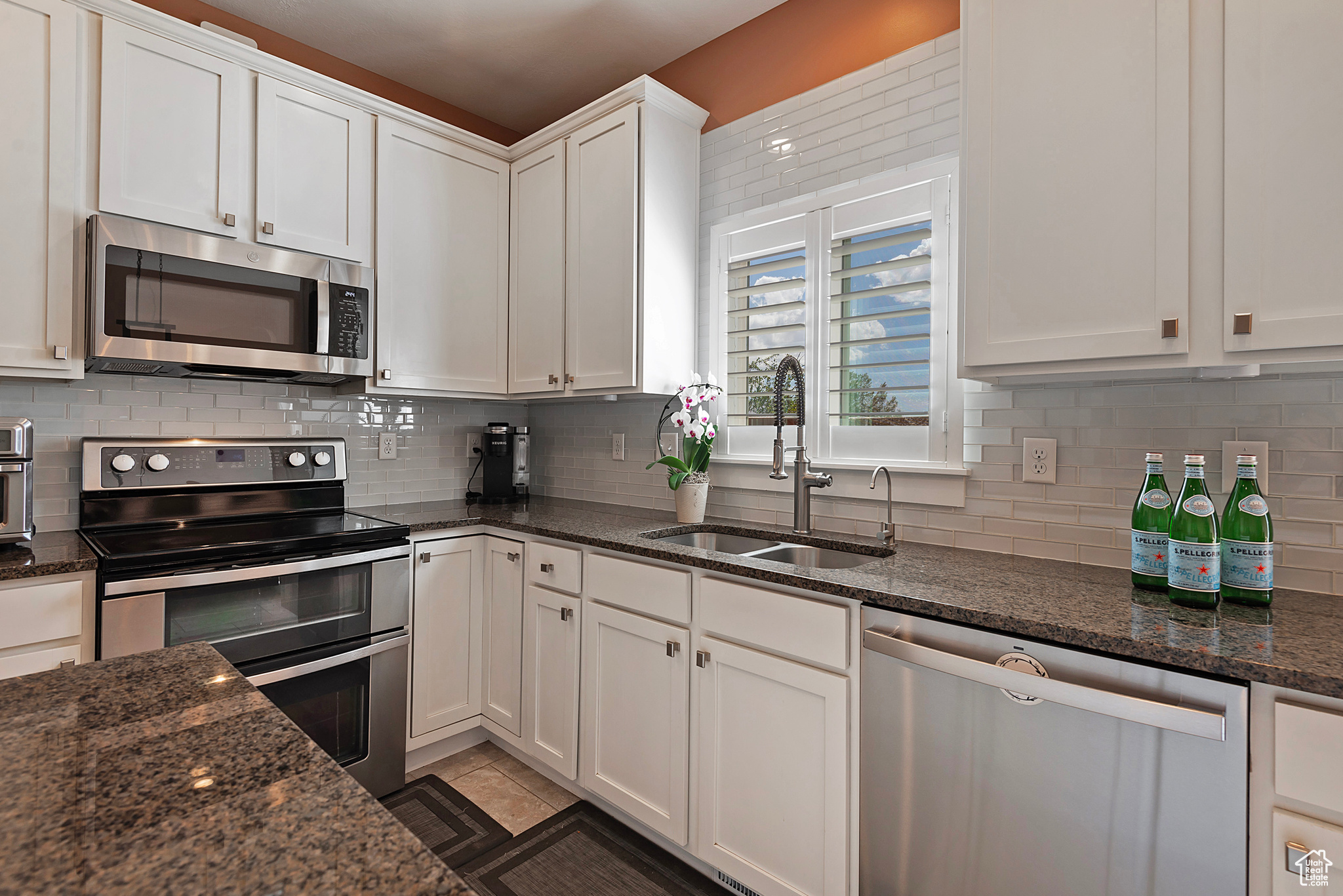 THANKSGIVING MEADOWS - Residential