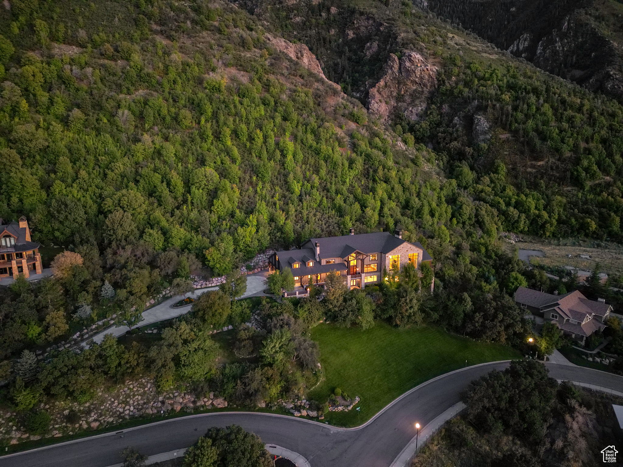 Sandy, Utah 84092, United States, 8 Bedrooms Bedrooms, ,10 BathroomsBathrooms,Residential,Pending,18868