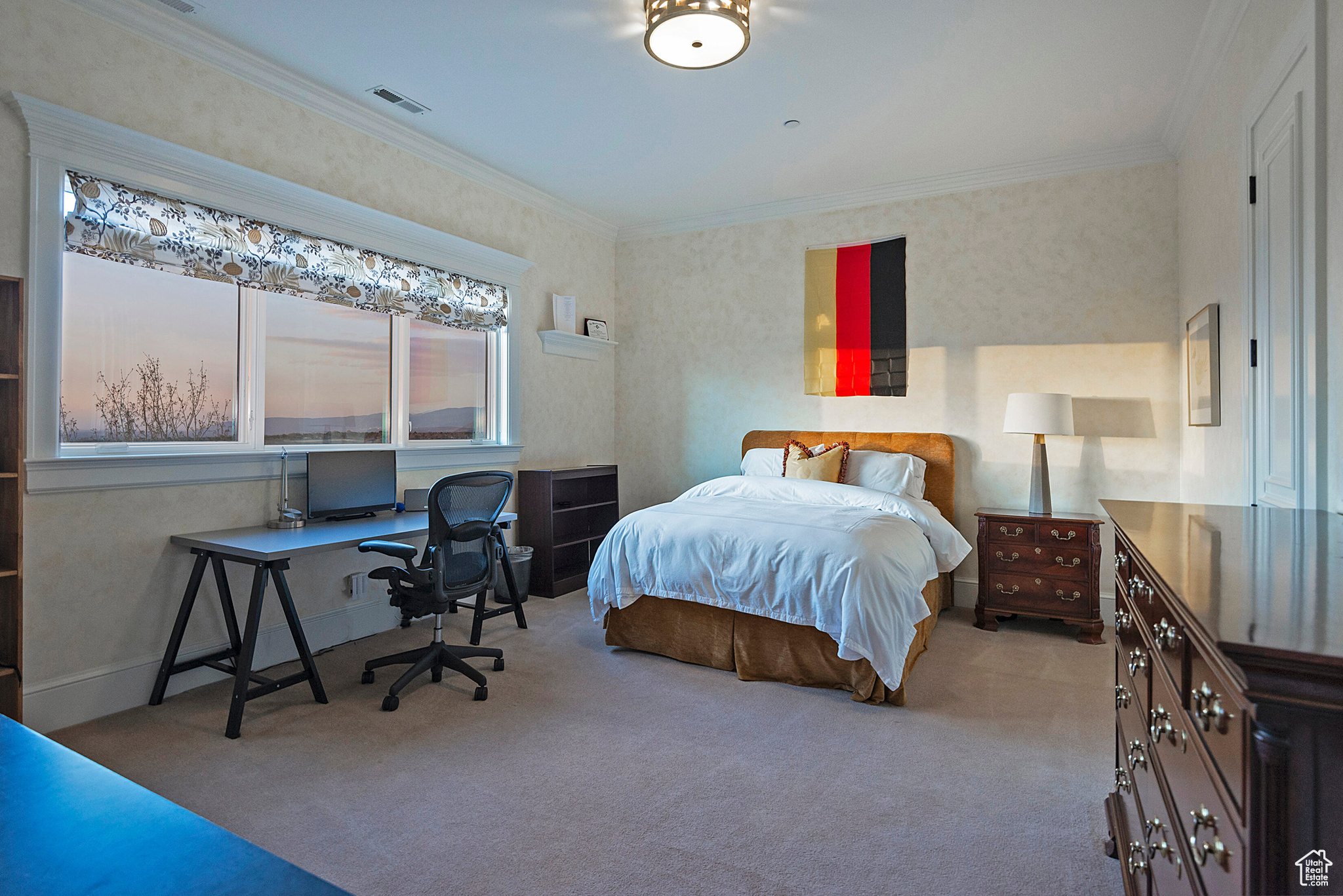 Sandy, Utah 84092, United States, 8 Bedrooms Bedrooms, ,10 BathroomsBathrooms,Residential,Pending,18868