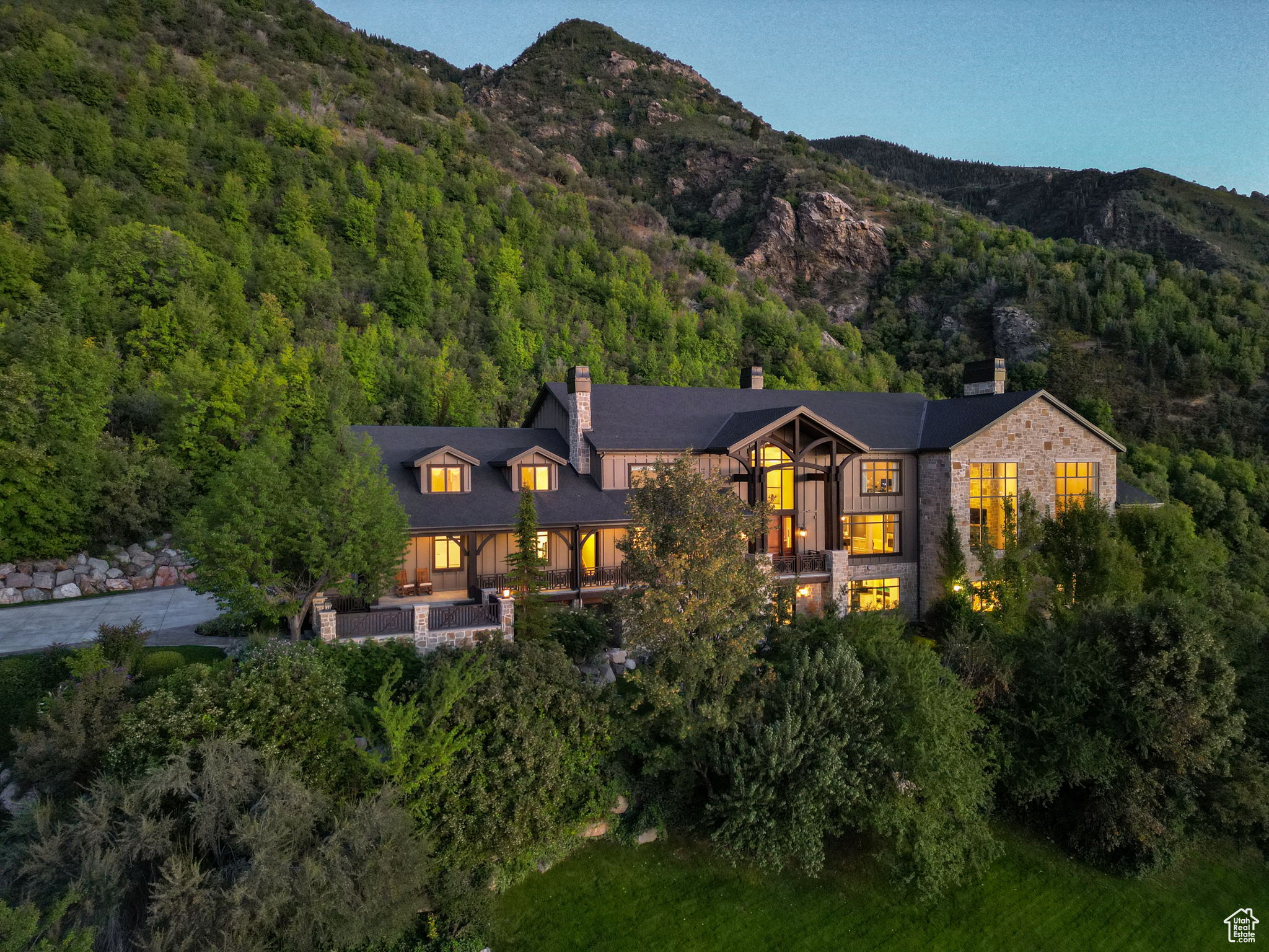 Sandy, Utah 84092, United States, 8 Bedrooms Bedrooms, ,10 BathroomsBathrooms,Residential,Pending,18868