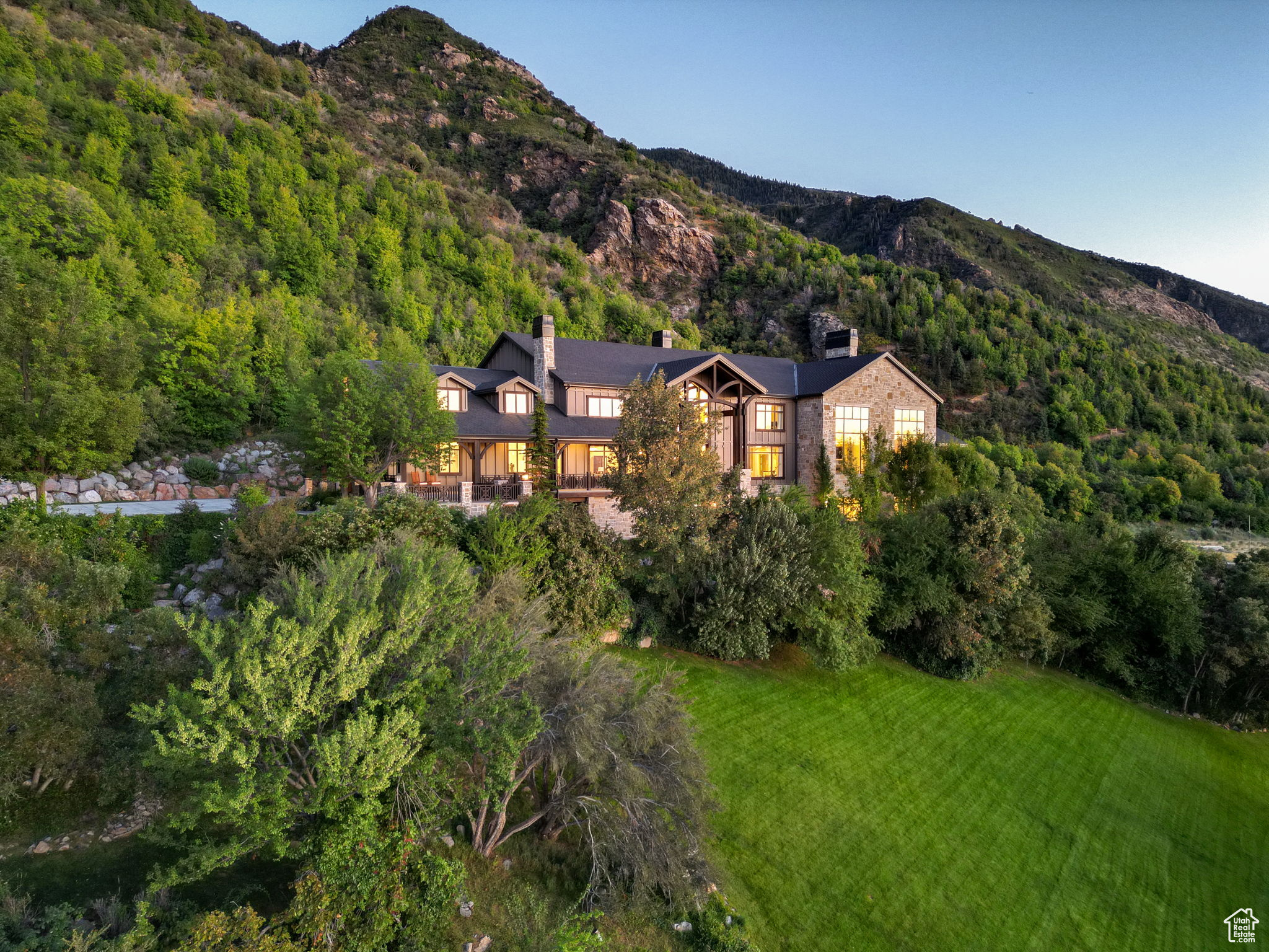 Sandy, Utah 84092, United States, 8 Bedrooms Bedrooms, ,10 BathroomsBathrooms,Residential,Pending,18868