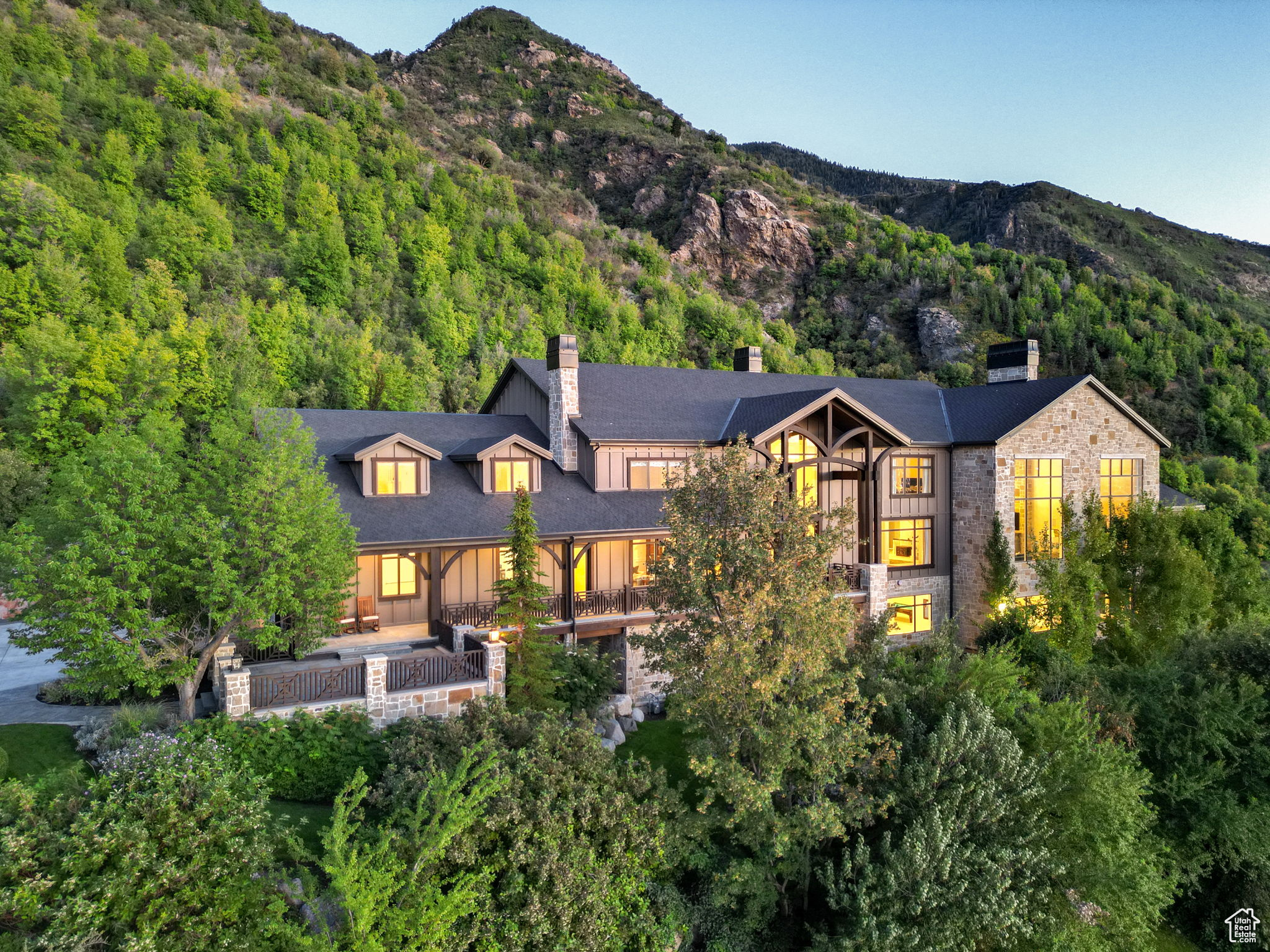 Sandy, Utah 84092, United States, 8 Bedrooms Bedrooms, ,10 BathroomsBathrooms,Residential,Pending,18868