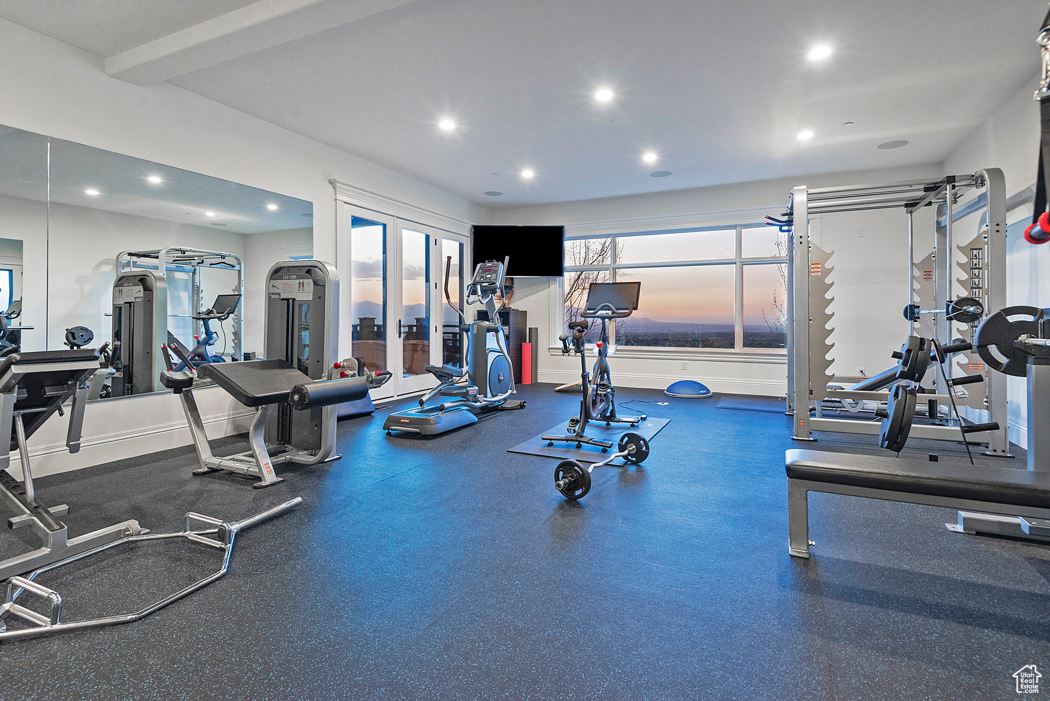 Sandy, Utah 84092, United States, 8 Bedrooms Bedrooms, ,10 BathroomsBathrooms,Residential,Pending,18868