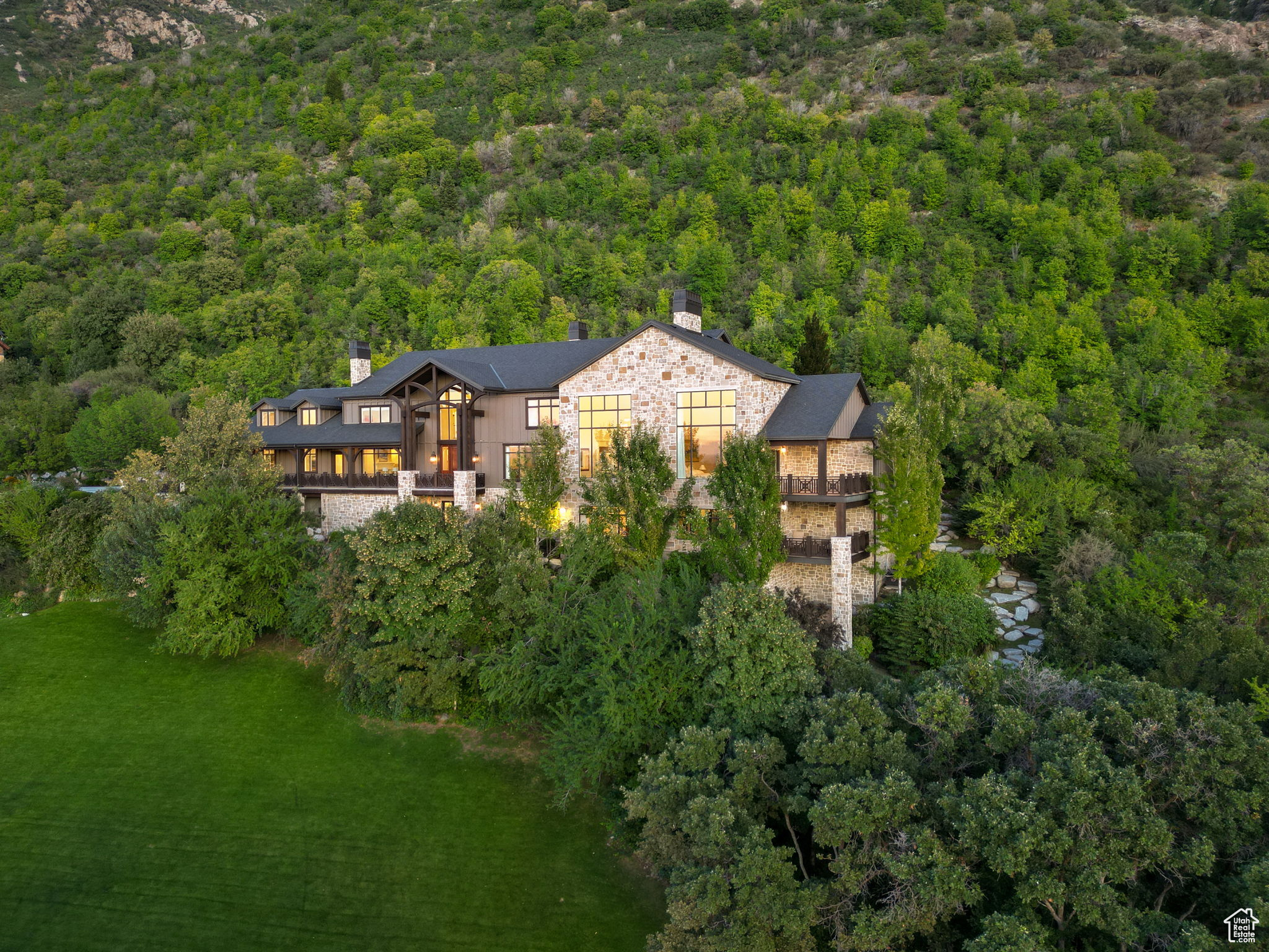 Sandy, Utah 84092, United States, 8 Bedrooms Bedrooms, ,10 BathroomsBathrooms,Residential,Pending,18868