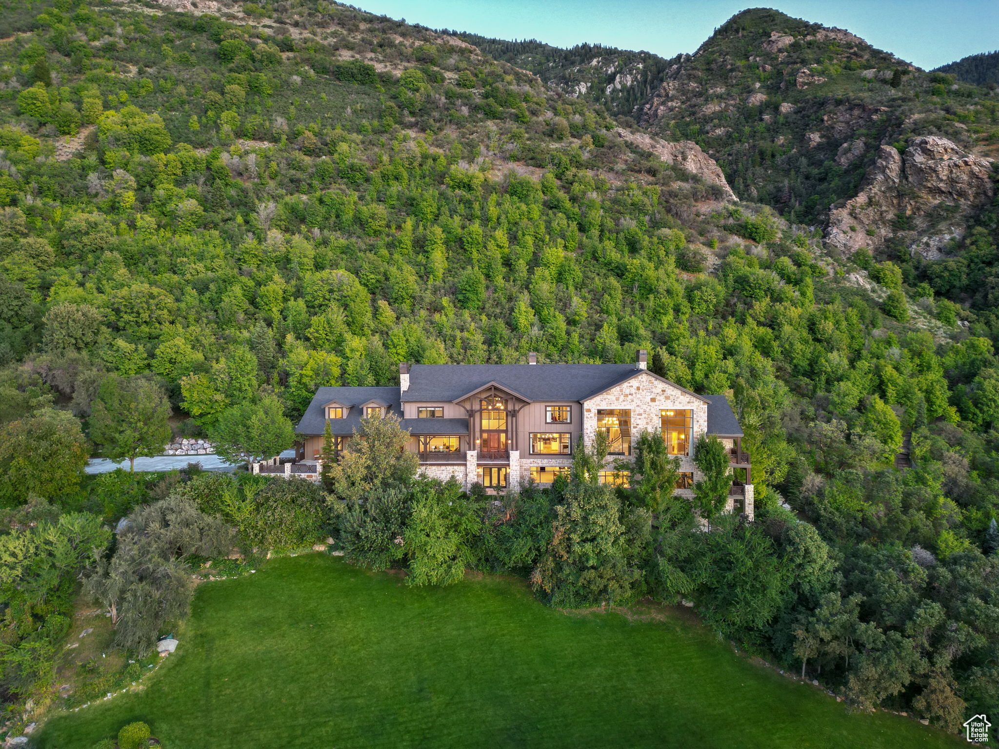 Sandy, Utah 84092, United States, 8 Bedrooms Bedrooms, ,10 BathroomsBathrooms,Residential,Pending,18868