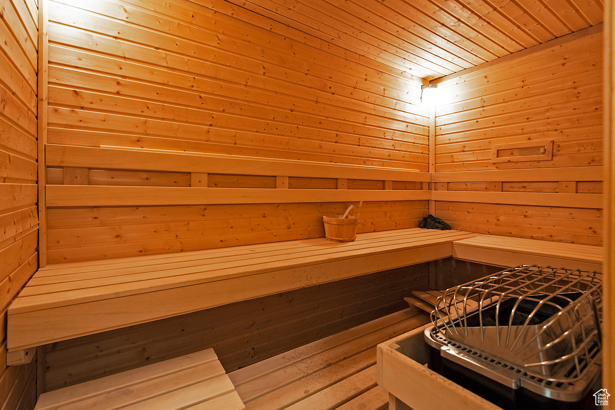 Sandy, Utah 84092, United States, 8 Bedrooms Bedrooms, ,10 BathroomsBathrooms,Residential,Pending,18868