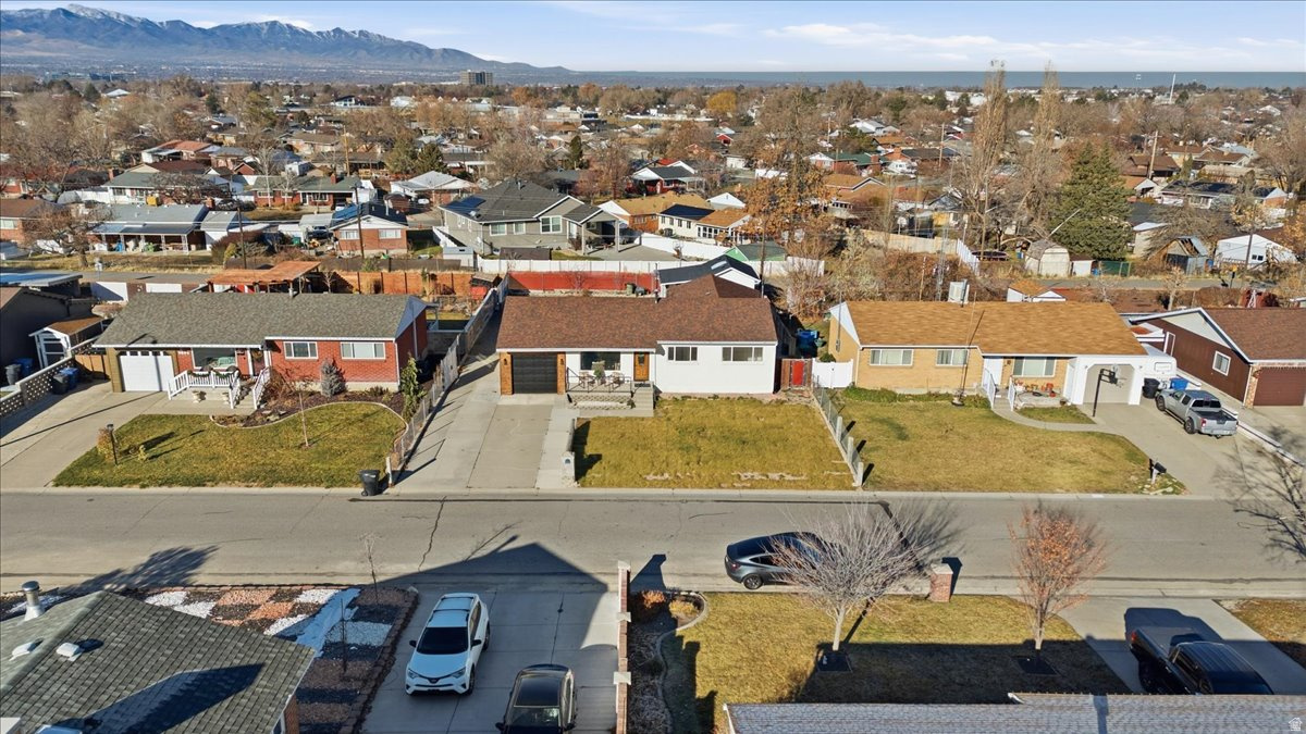 WHITE CITY - Residential