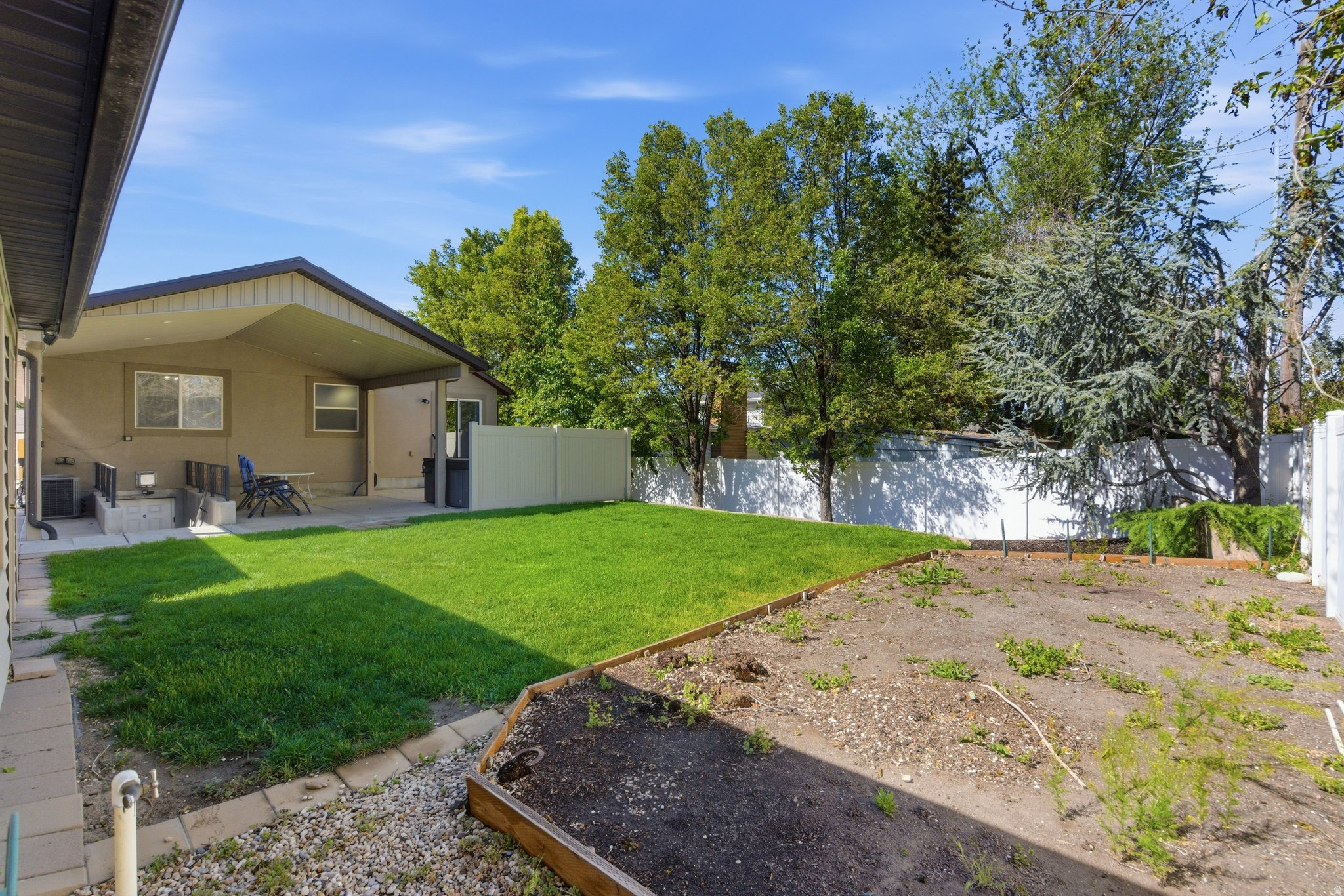 ROBERTS - Residential