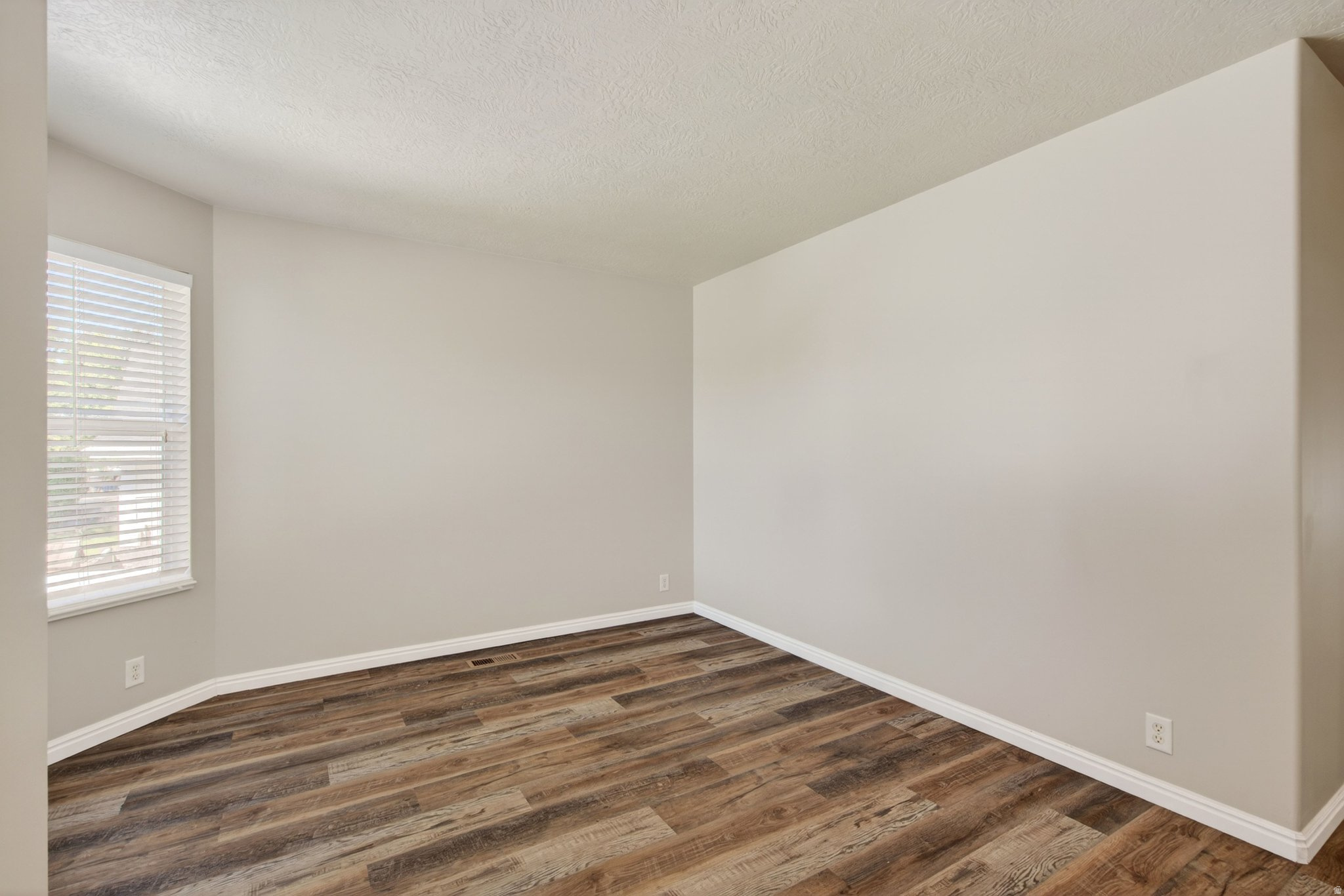 ROBERTS - Residential